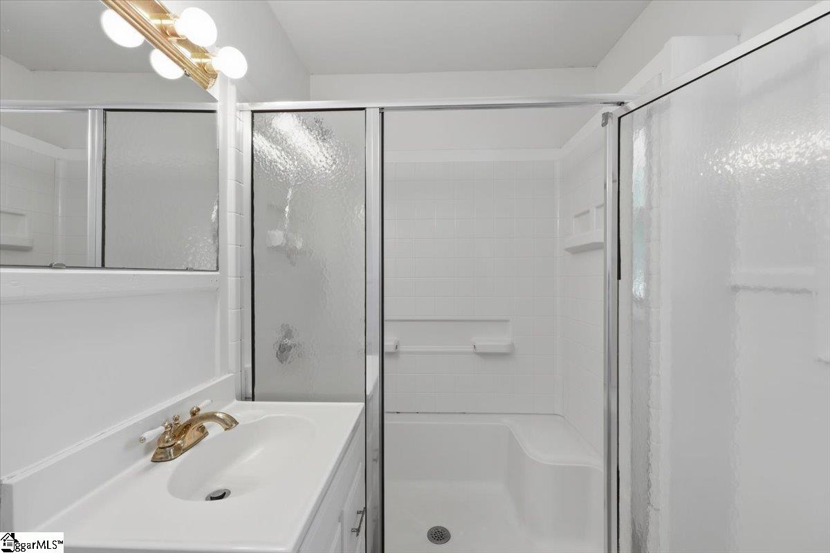27 Cherrylane Drive Property Photo 22