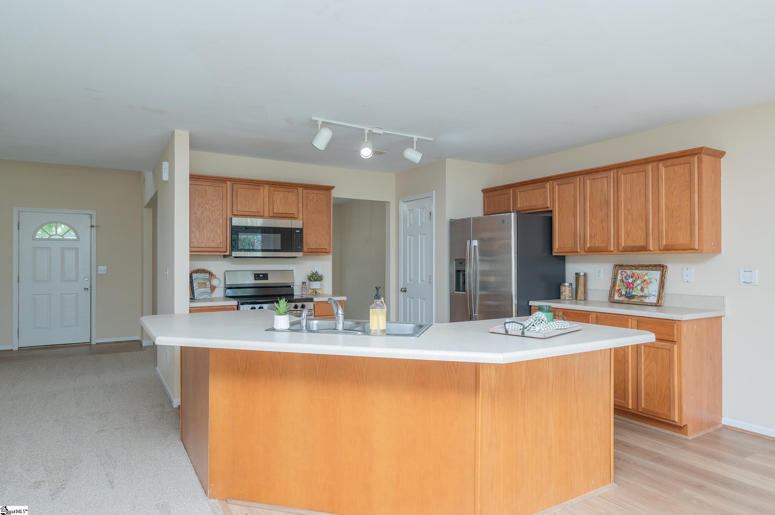 207 Catterick Way Property Photo 12