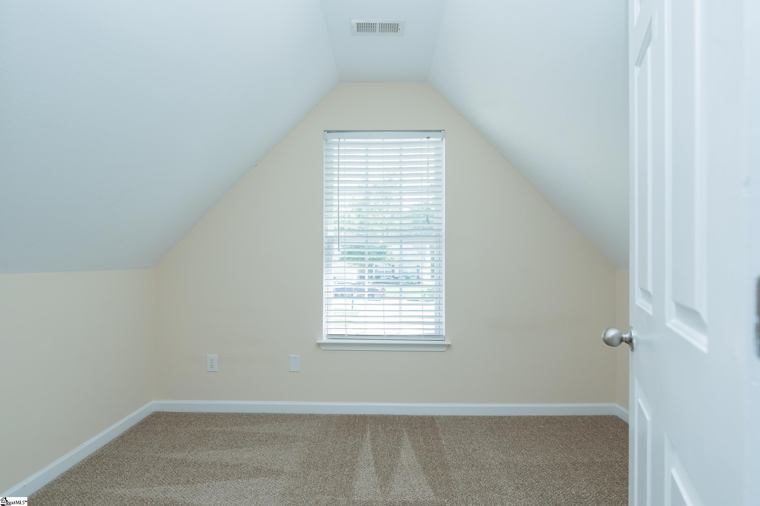 207 Catterick Way Property Photo 21