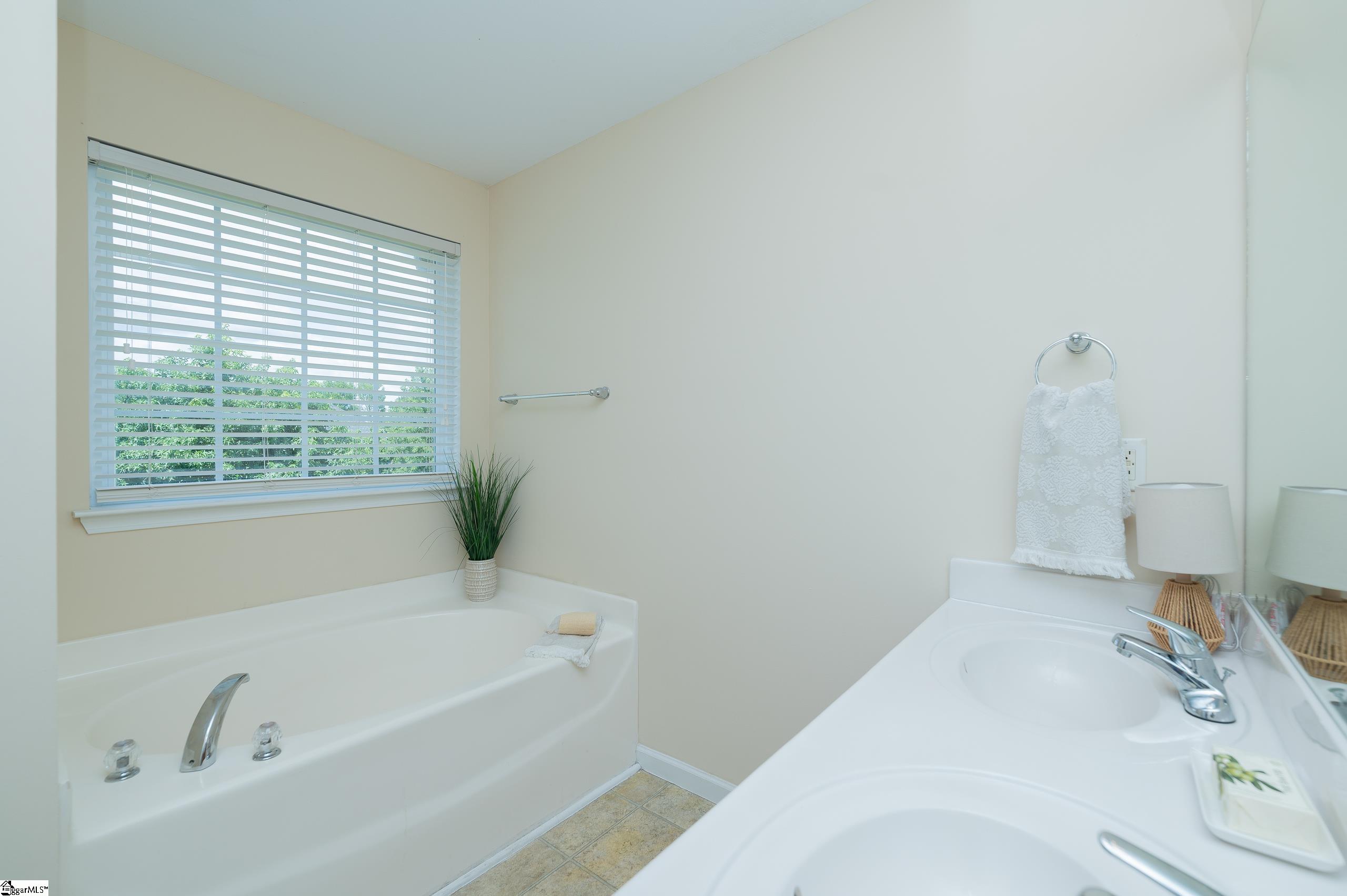 207 Catterick Way Property Photo 25