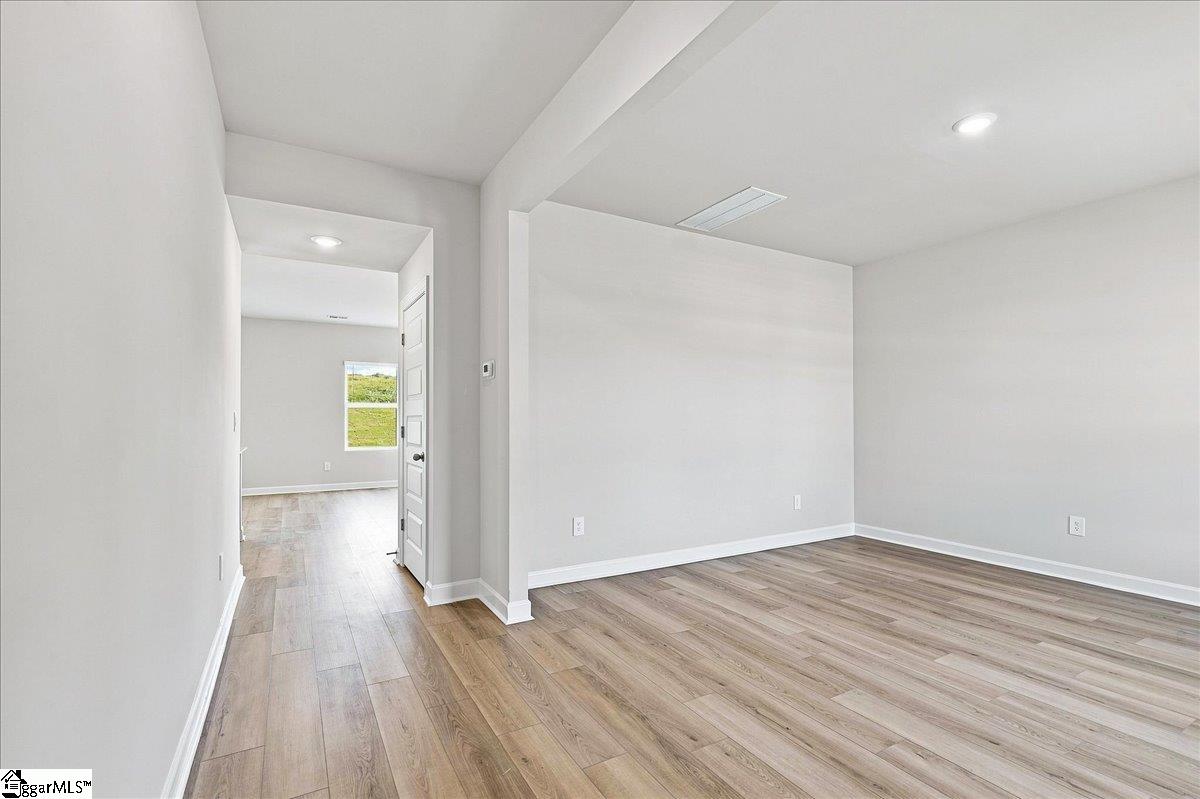 123 Gibbon Way Property Photo 5