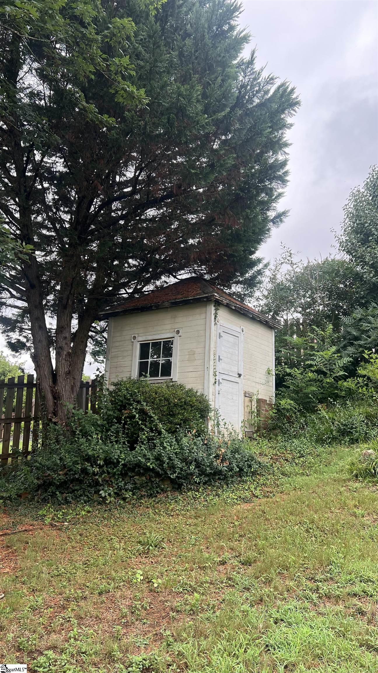22 Stonewater Drive Property Photo 2