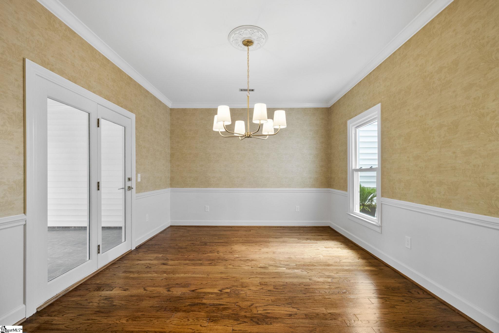 302 Greenview Circle Property Photo 17