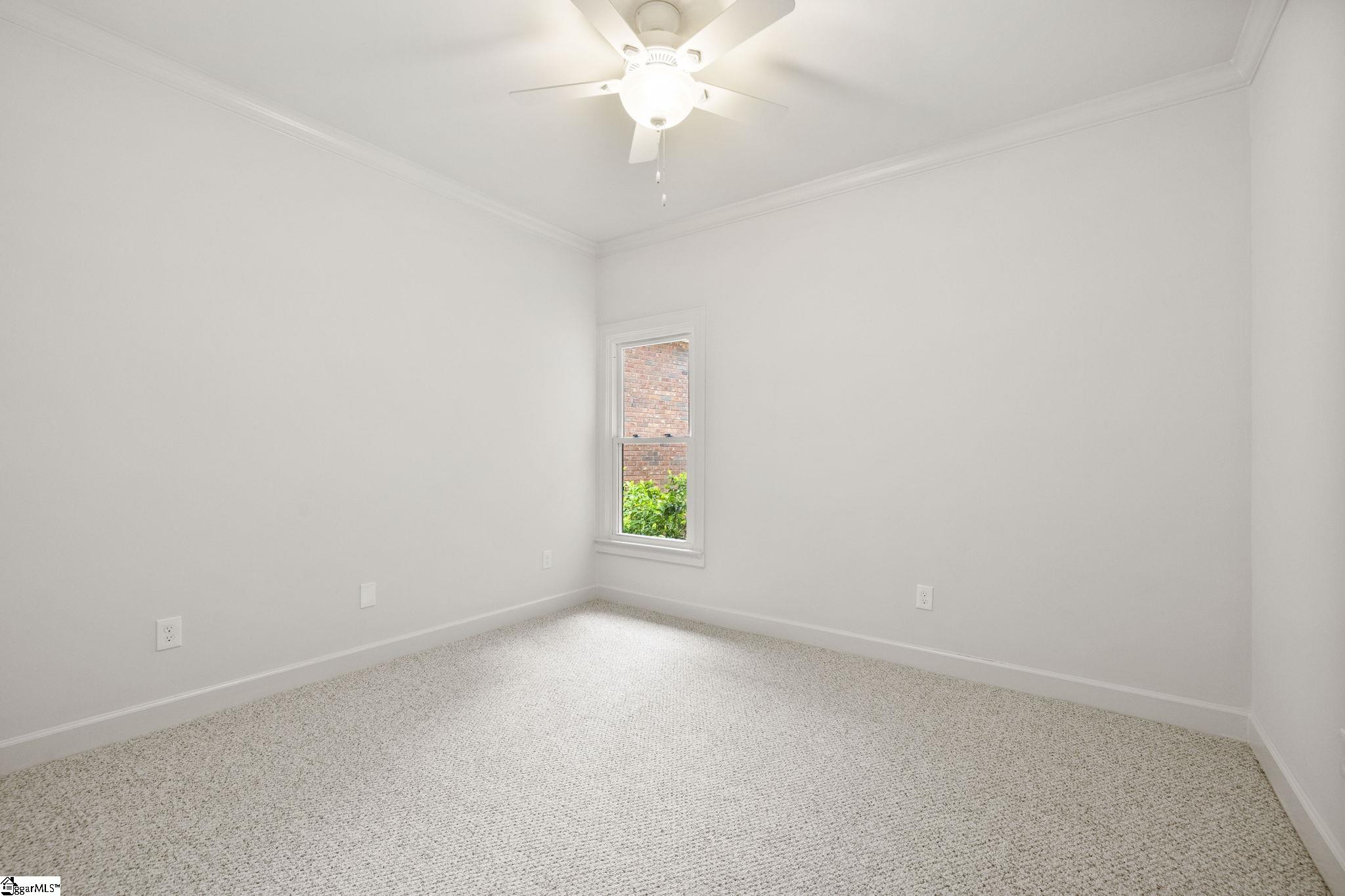 302 Greenview Circle Property Photo 23