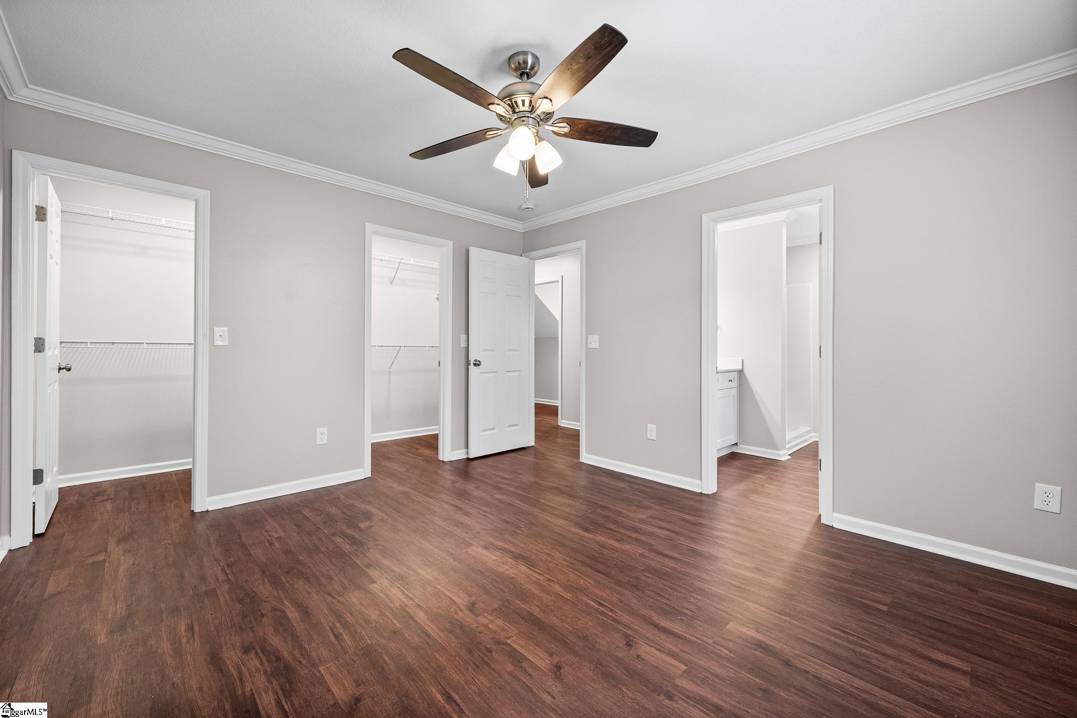 101 Kingscreek Drive Property Photo 11