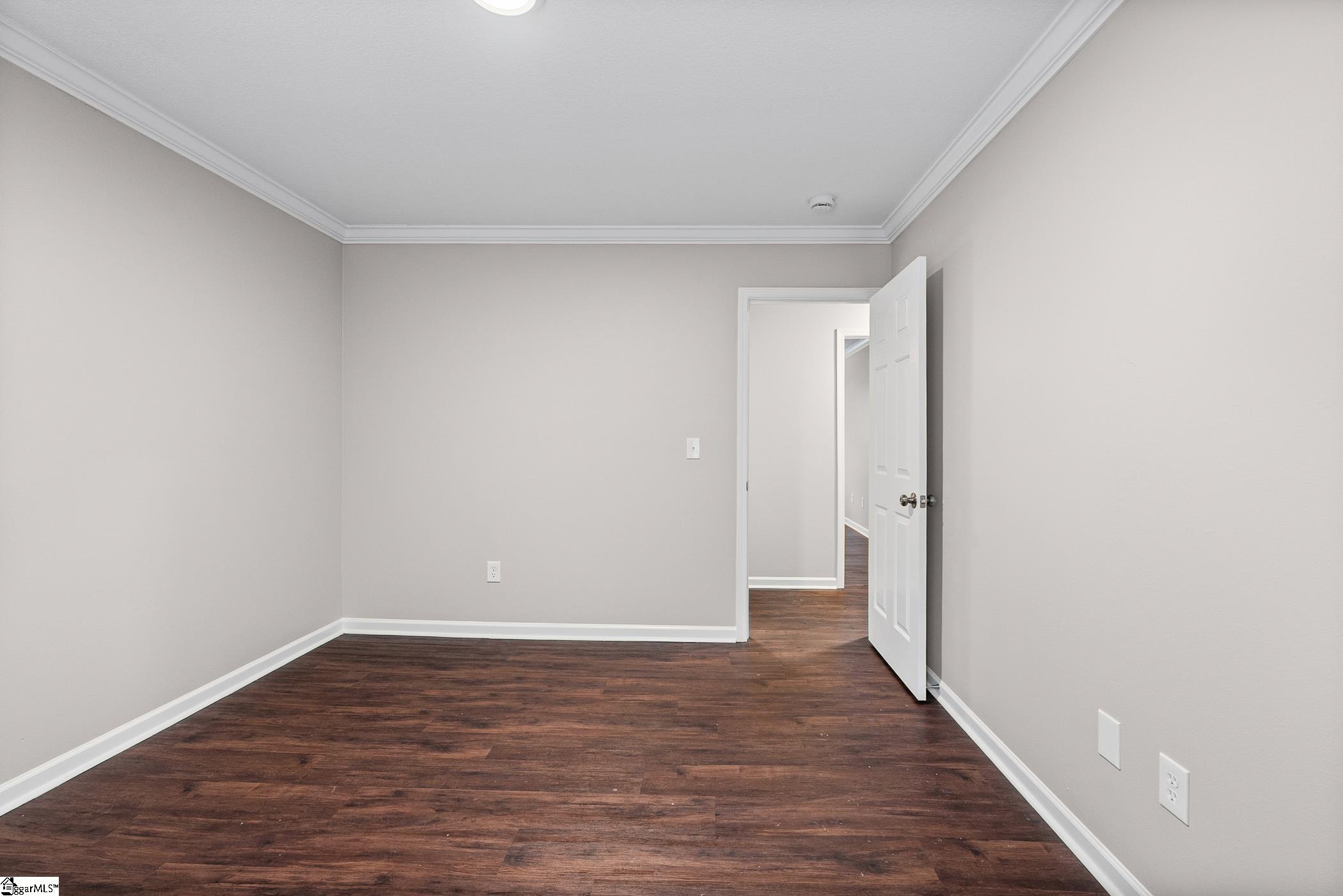 101 Kingscreek Drive Property Photo 17