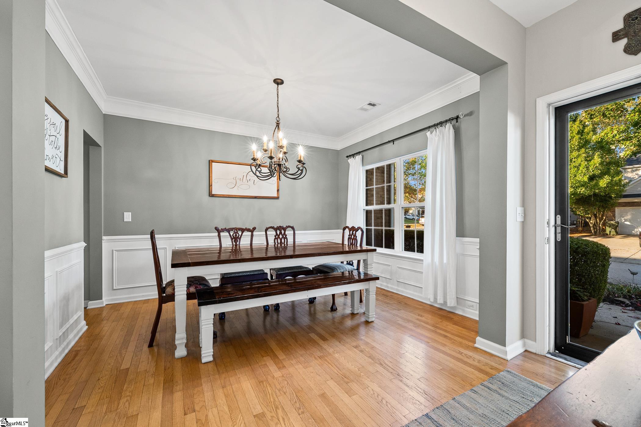6 Meadowrise Lane Property Photo 4