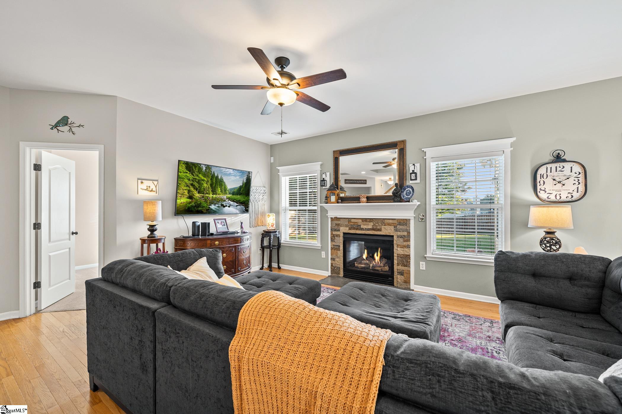 6 Meadowrise Lane Property Photo 12