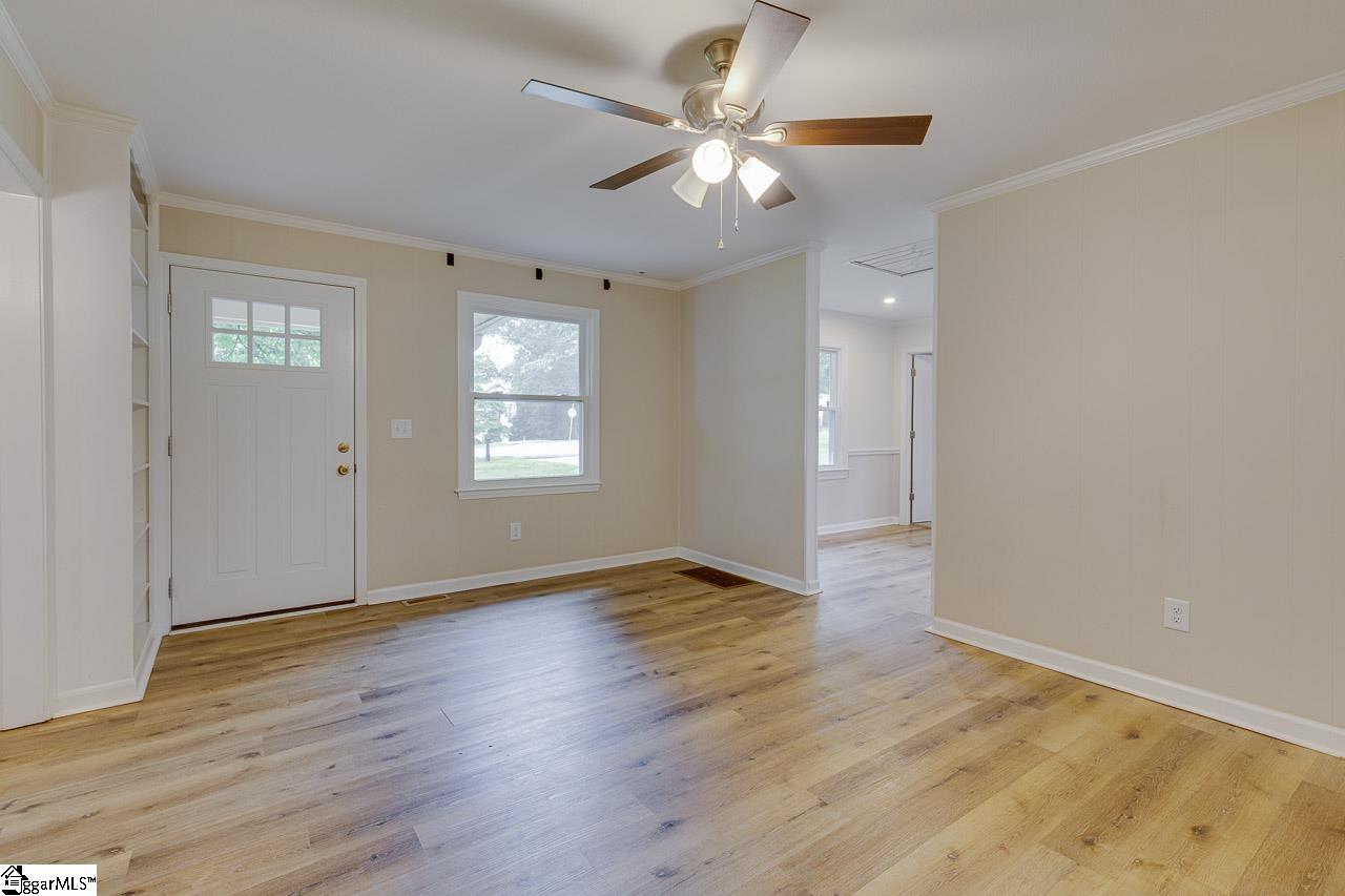 106 Roebuck Drive Property Photo 8