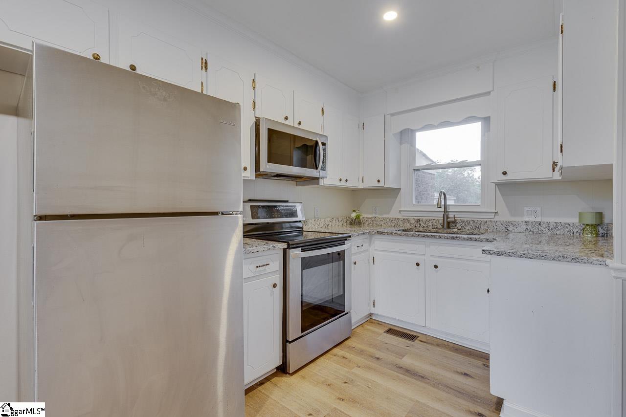 106 Roebuck Drive Property Photo 10