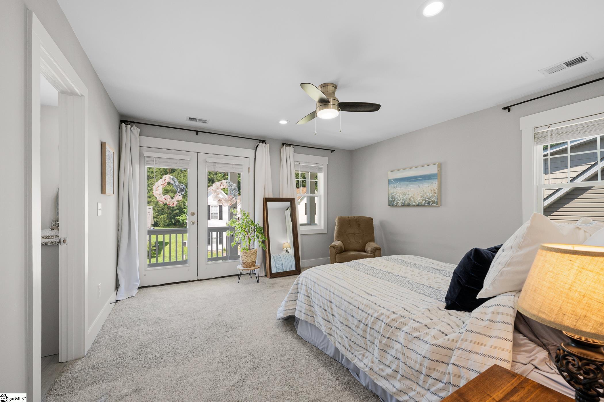 111 Crown Court Property Photo 19