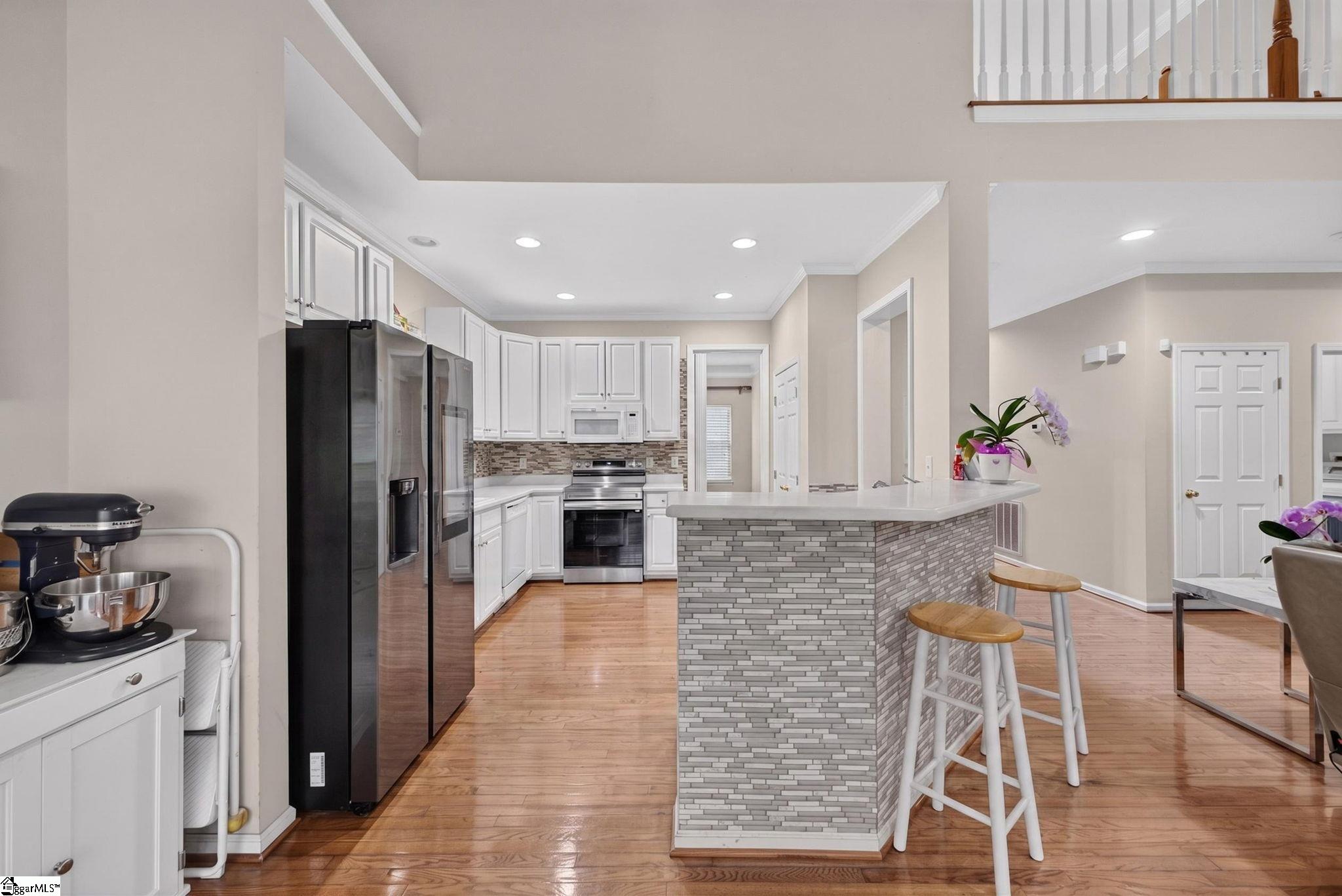 17 Suffolk Downs Way Property Photo 11