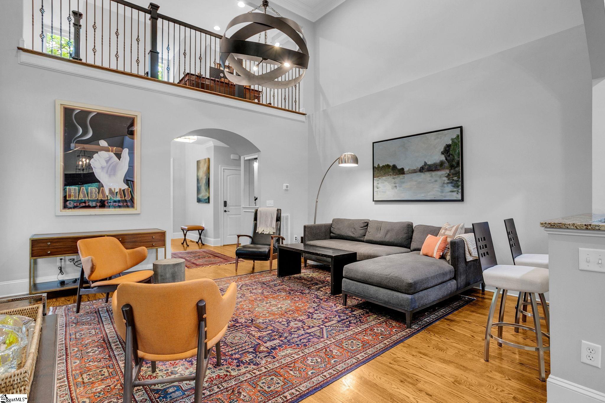207 E Faris Road Property Photo 6