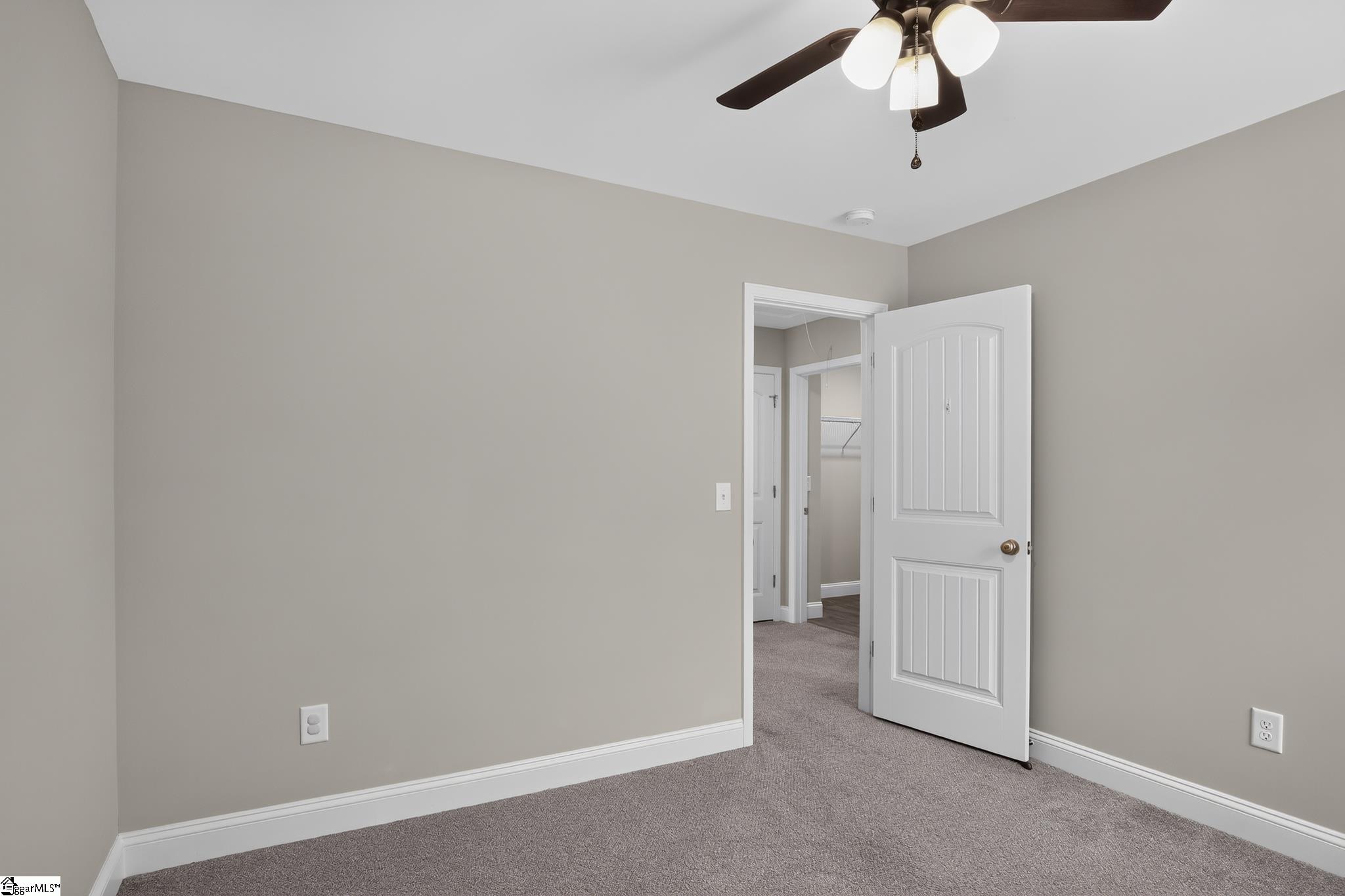 547 Chantry Lane Property Photo 5