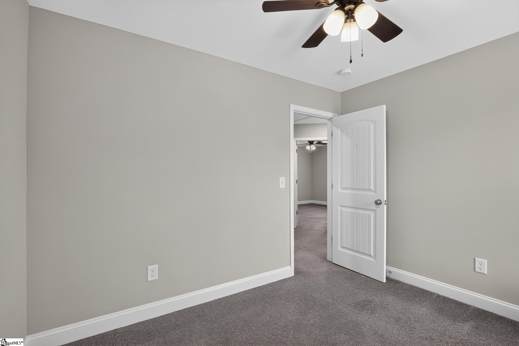 547 Chantry Lane Property Photo 6