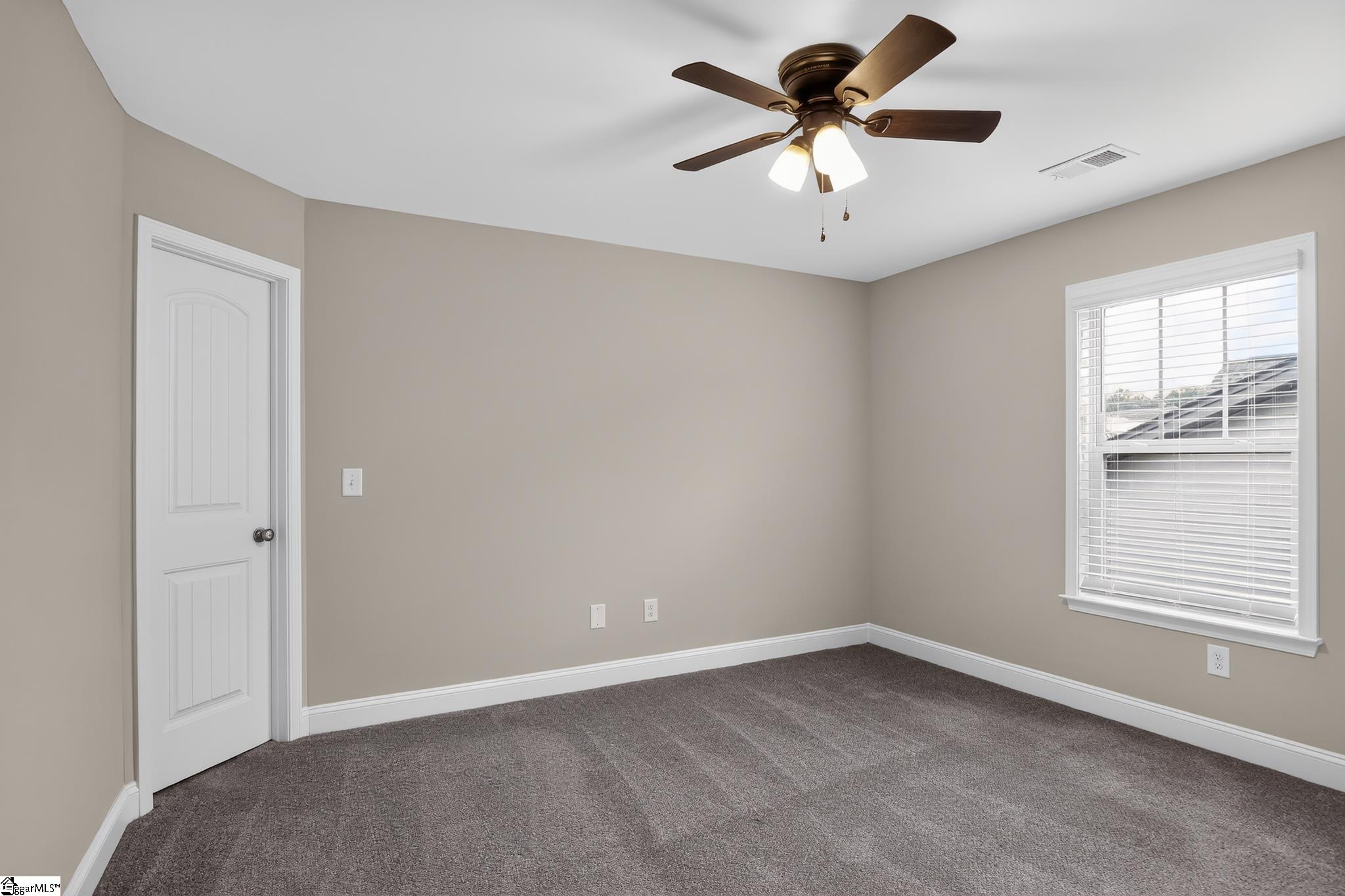 547 Chantry Lane Property Photo 10