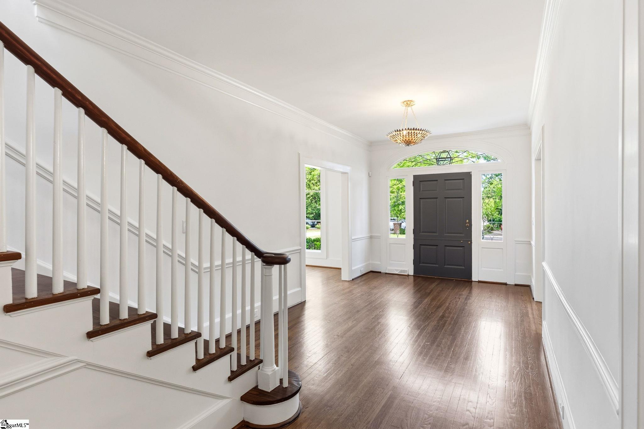 18 Sirrine Drive Property Photo 4