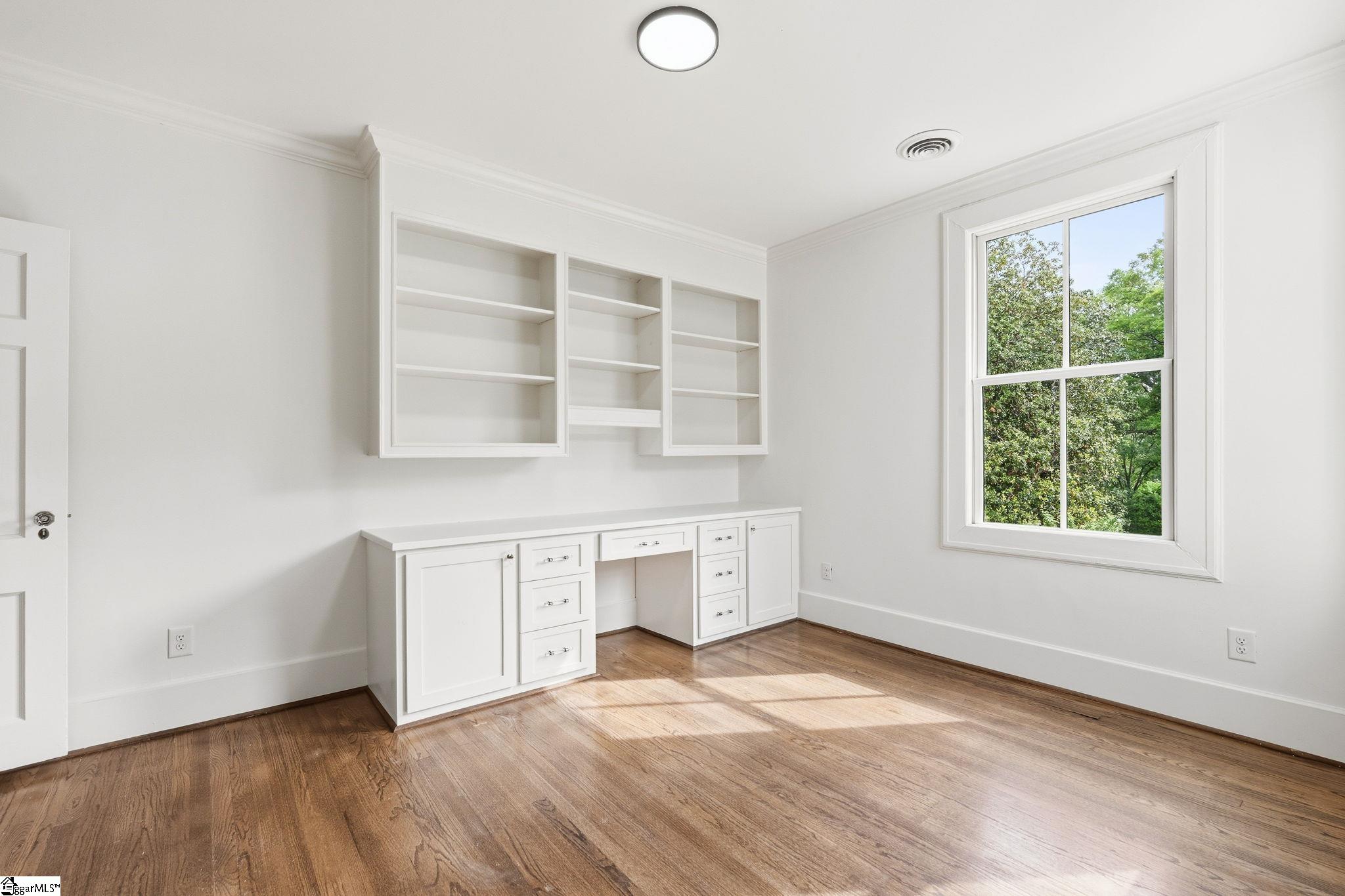 18 Sirrine Drive Property Photo 31