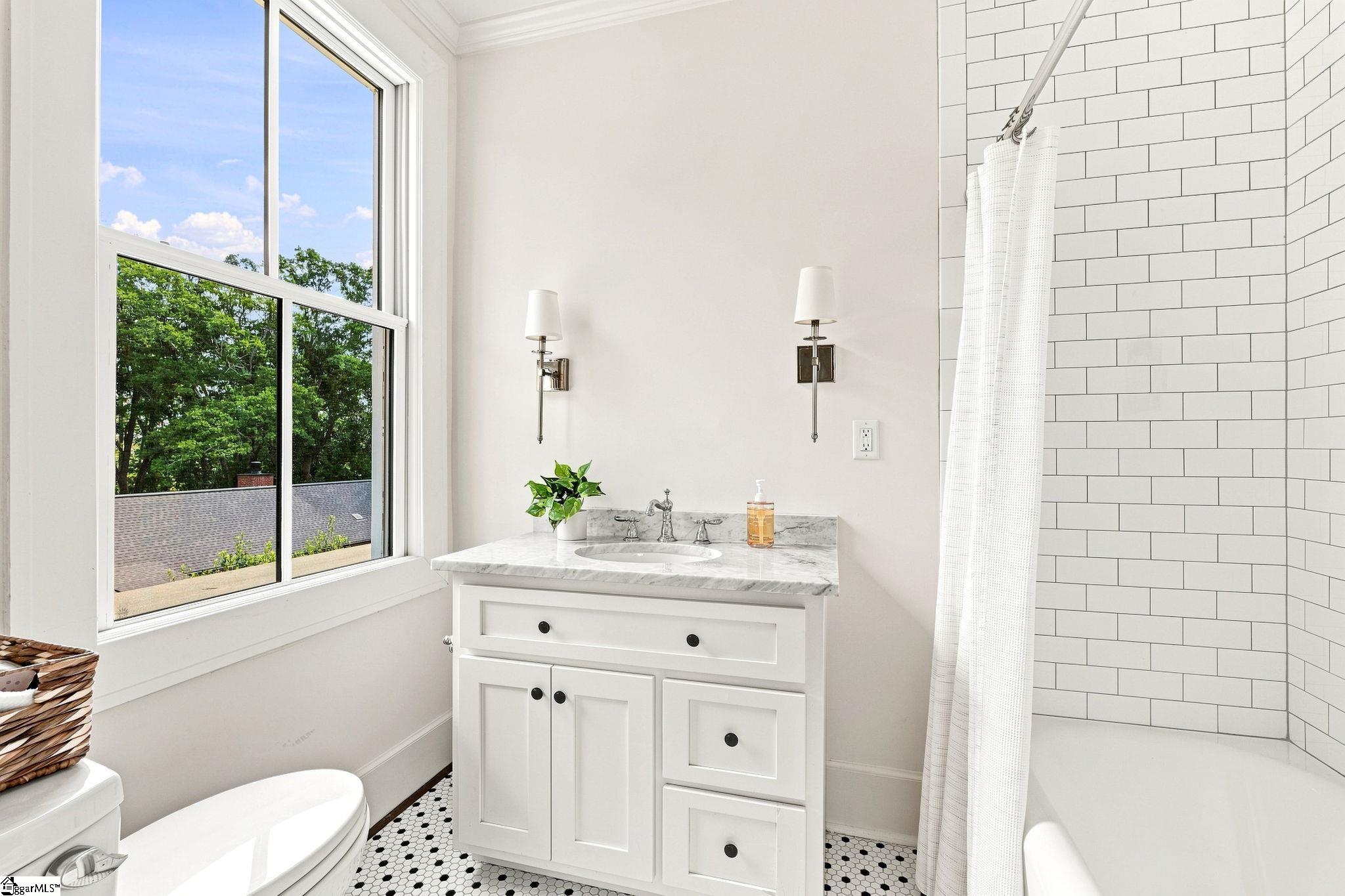 18 Sirrine Drive Property Photo 35