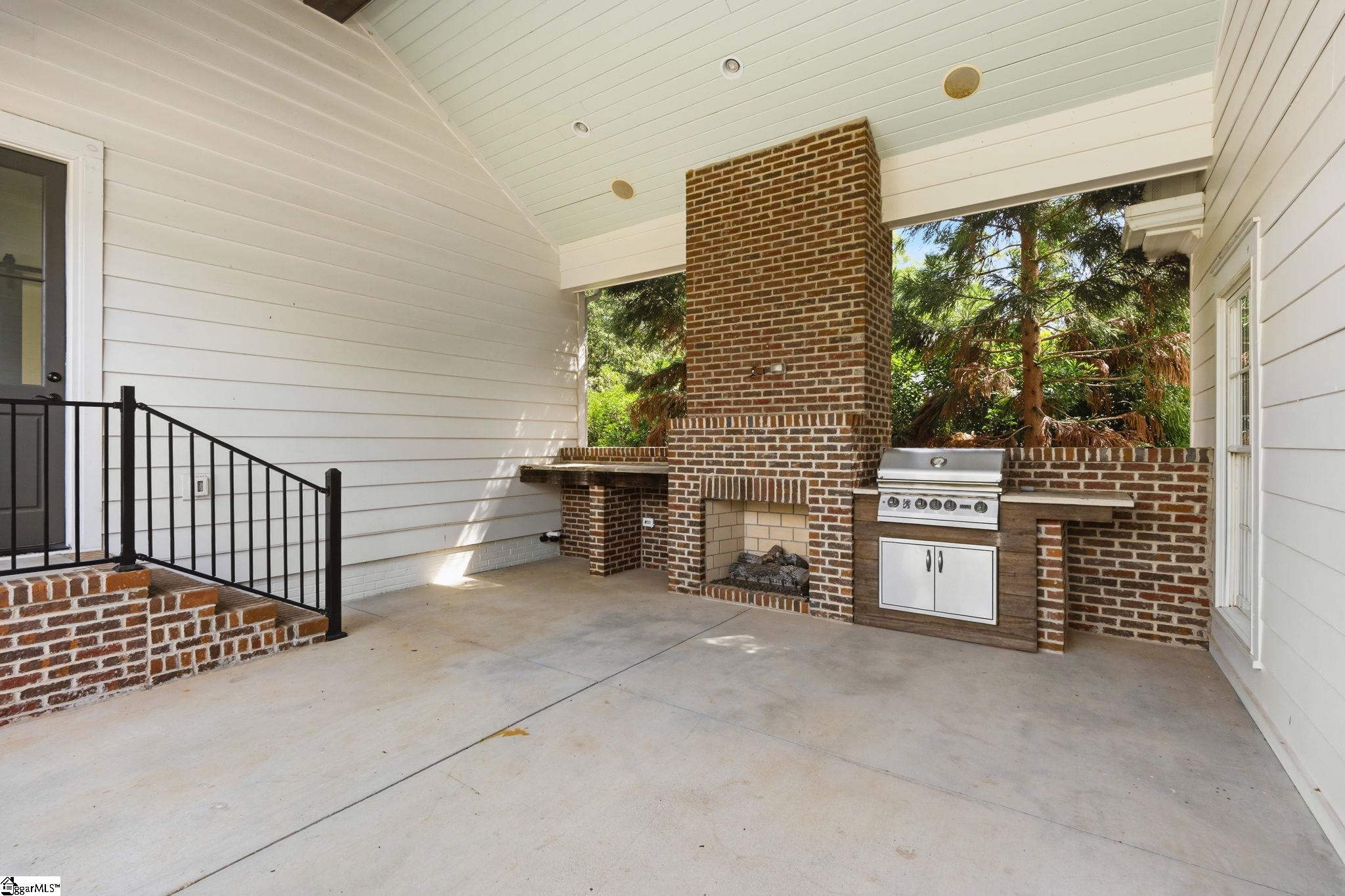 18 Sirrine Drive Property Photo 43
