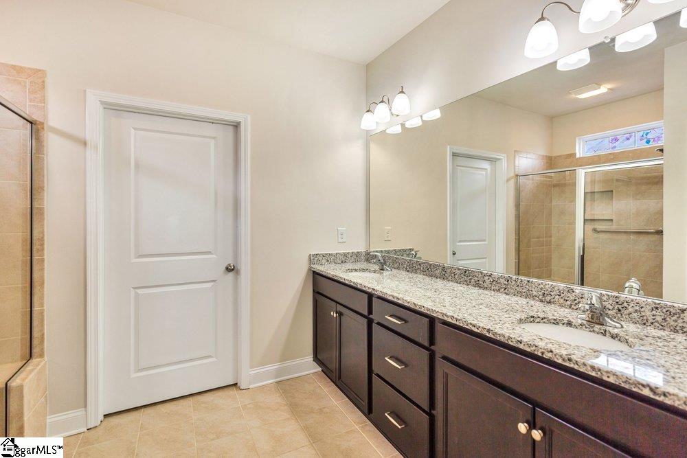 123 Cypress Hollow Drive Property Photo 14