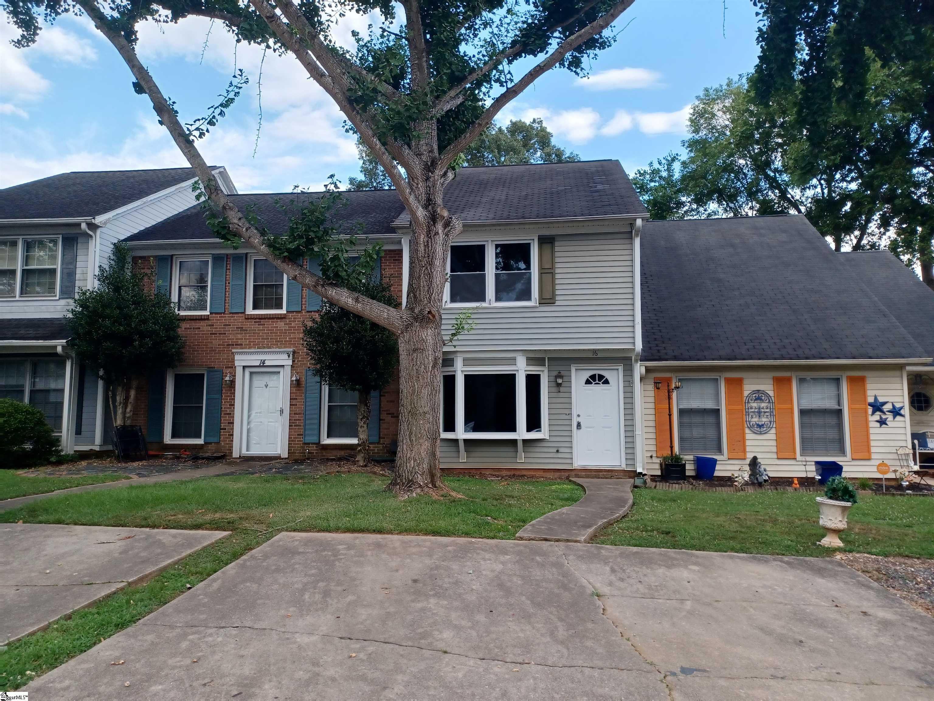 16 Townes Court Property Photo 2