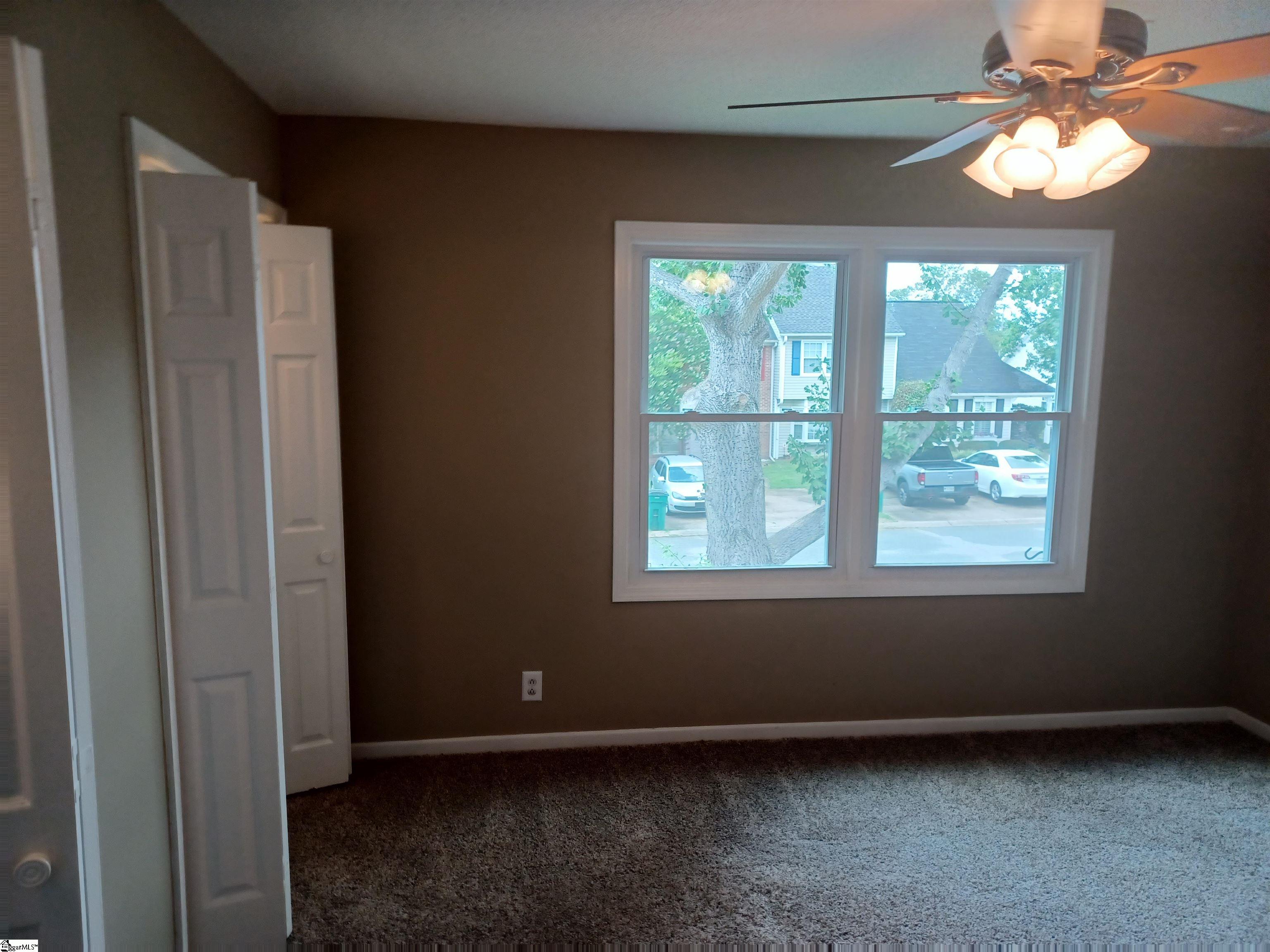 16 Townes Court Property Photo 15