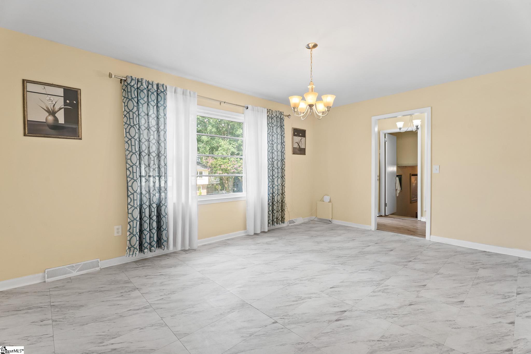 313 Alder Drive Property Photo 4