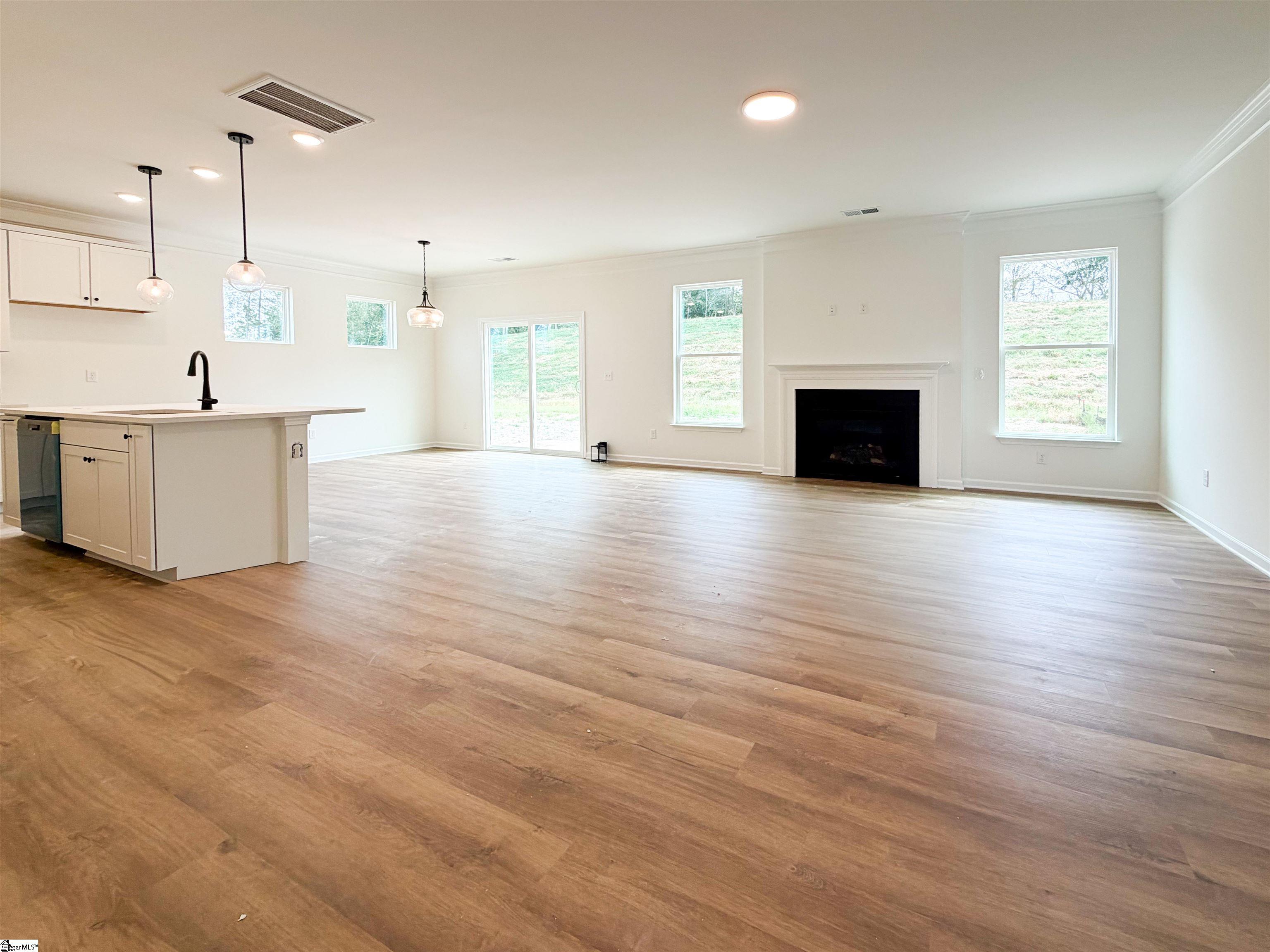606 Bluestem Circle Property Photo 3
