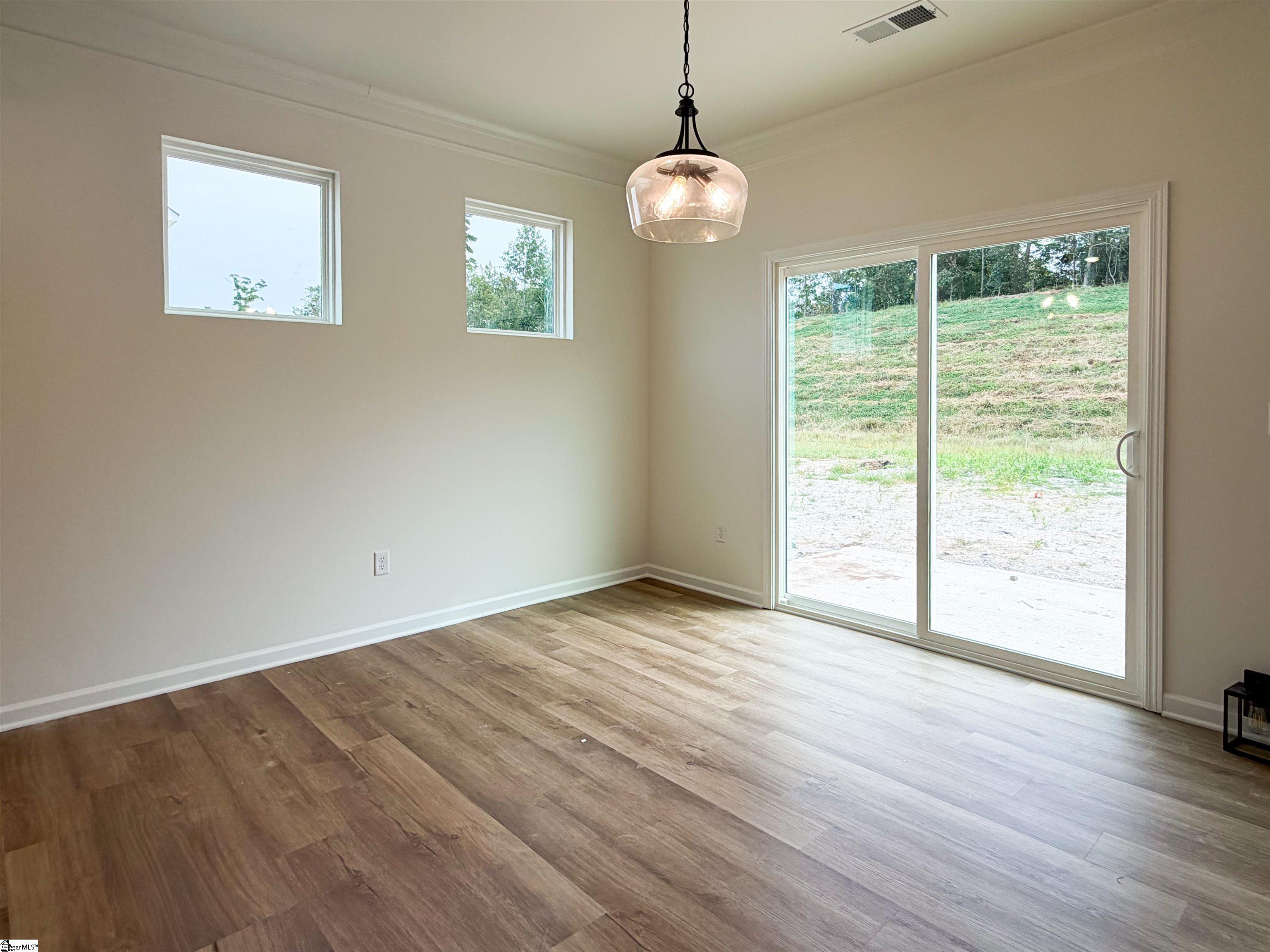 606 Bluestem Circle Property Photo 6
