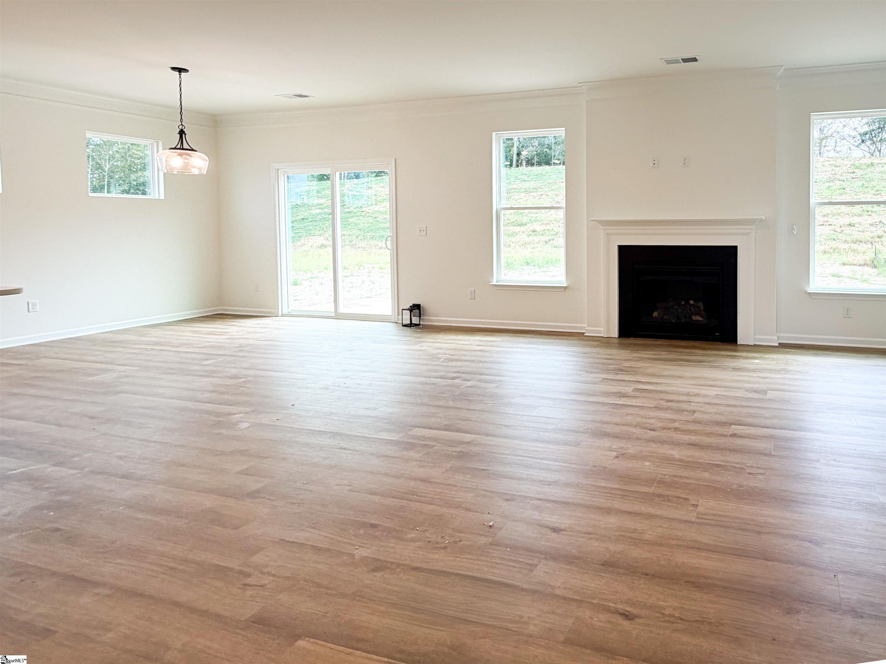 606 Bluestem Circle Property Photo 7