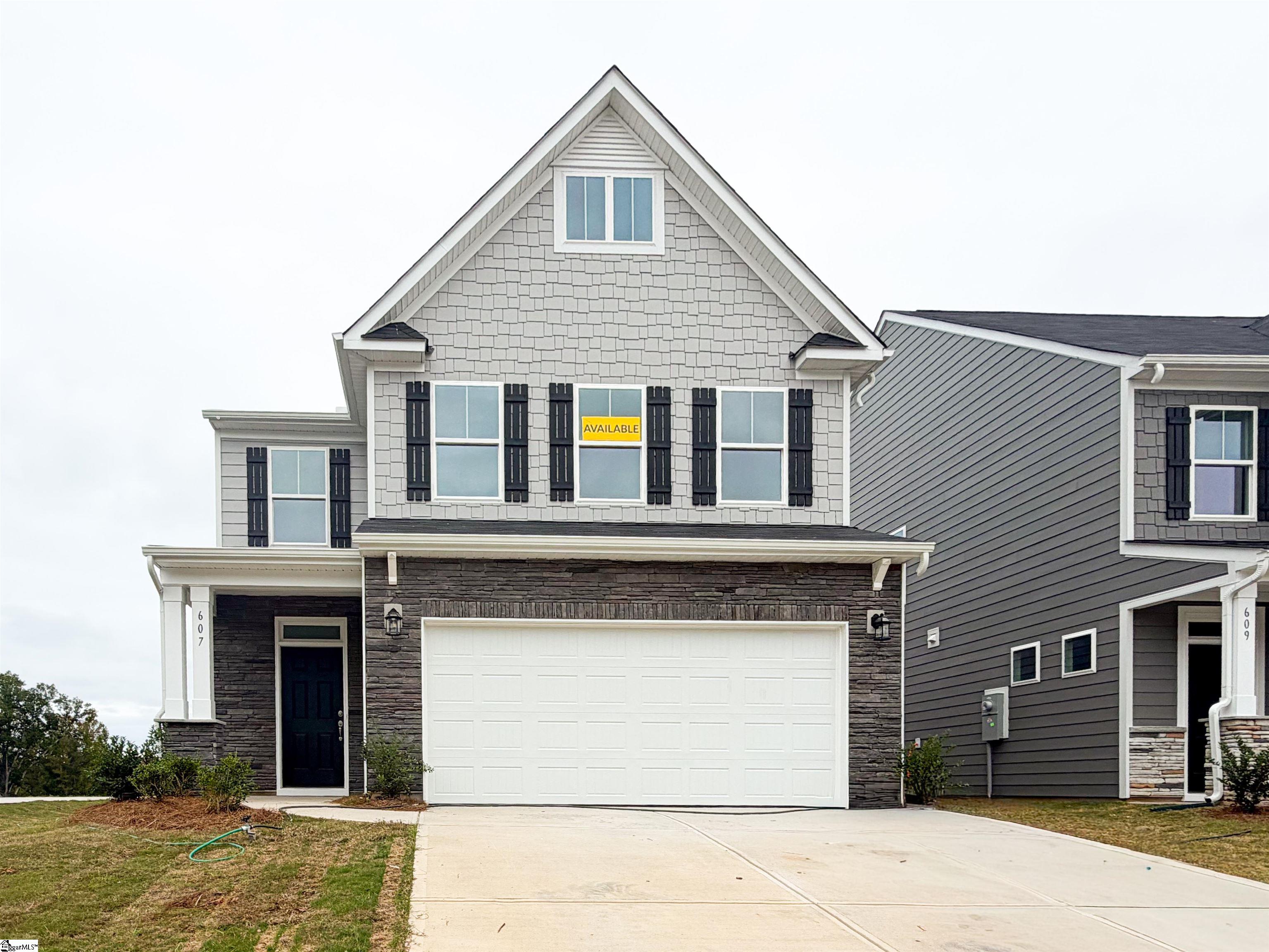 607 Bluestem Circle Property Photo 1