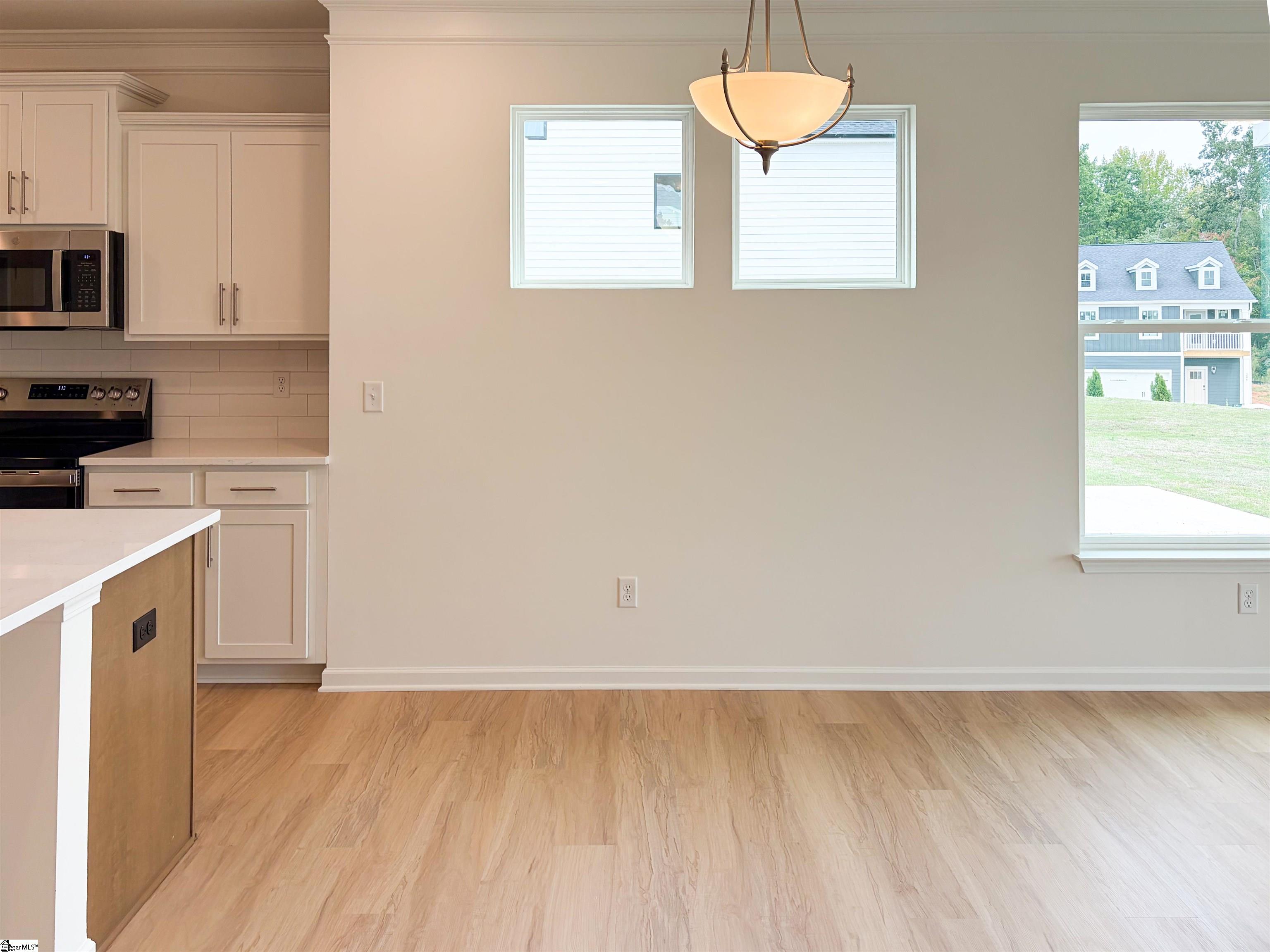 607 Bluestem Circle Property Photo 8