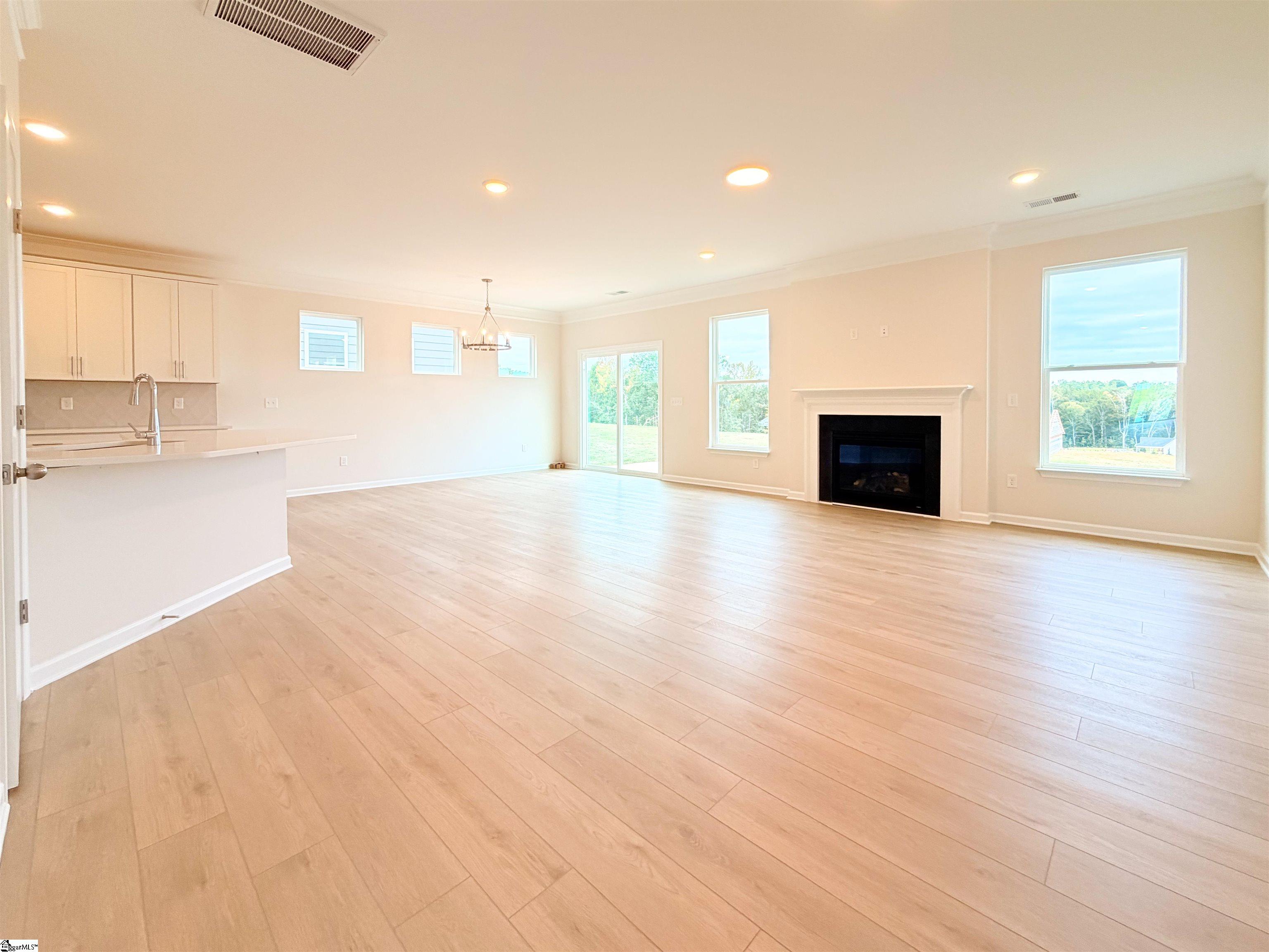 611 Bluestem Circle Property Photo 3