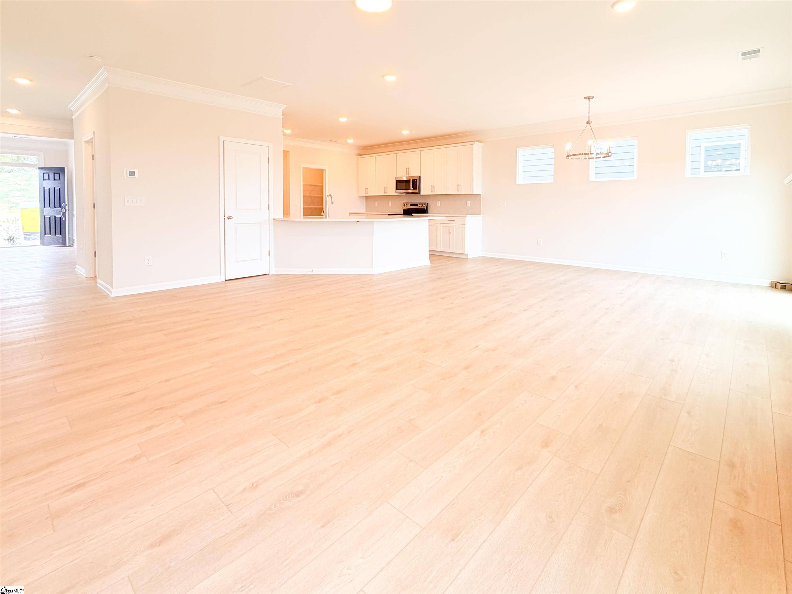 611 Bluestem Circle Property Photo 4