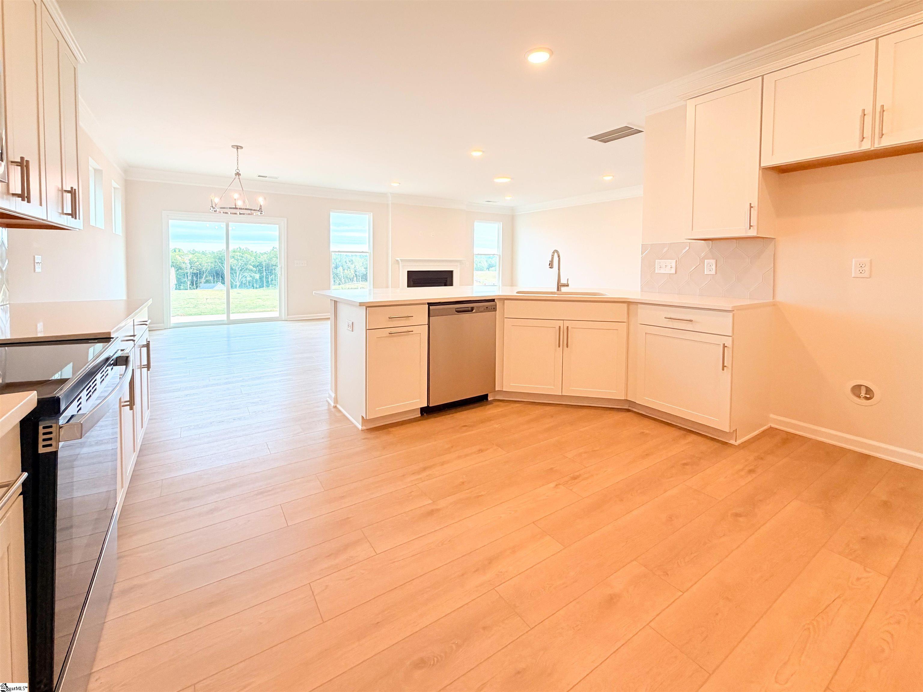 611 Bluestem Circle Property Photo 8