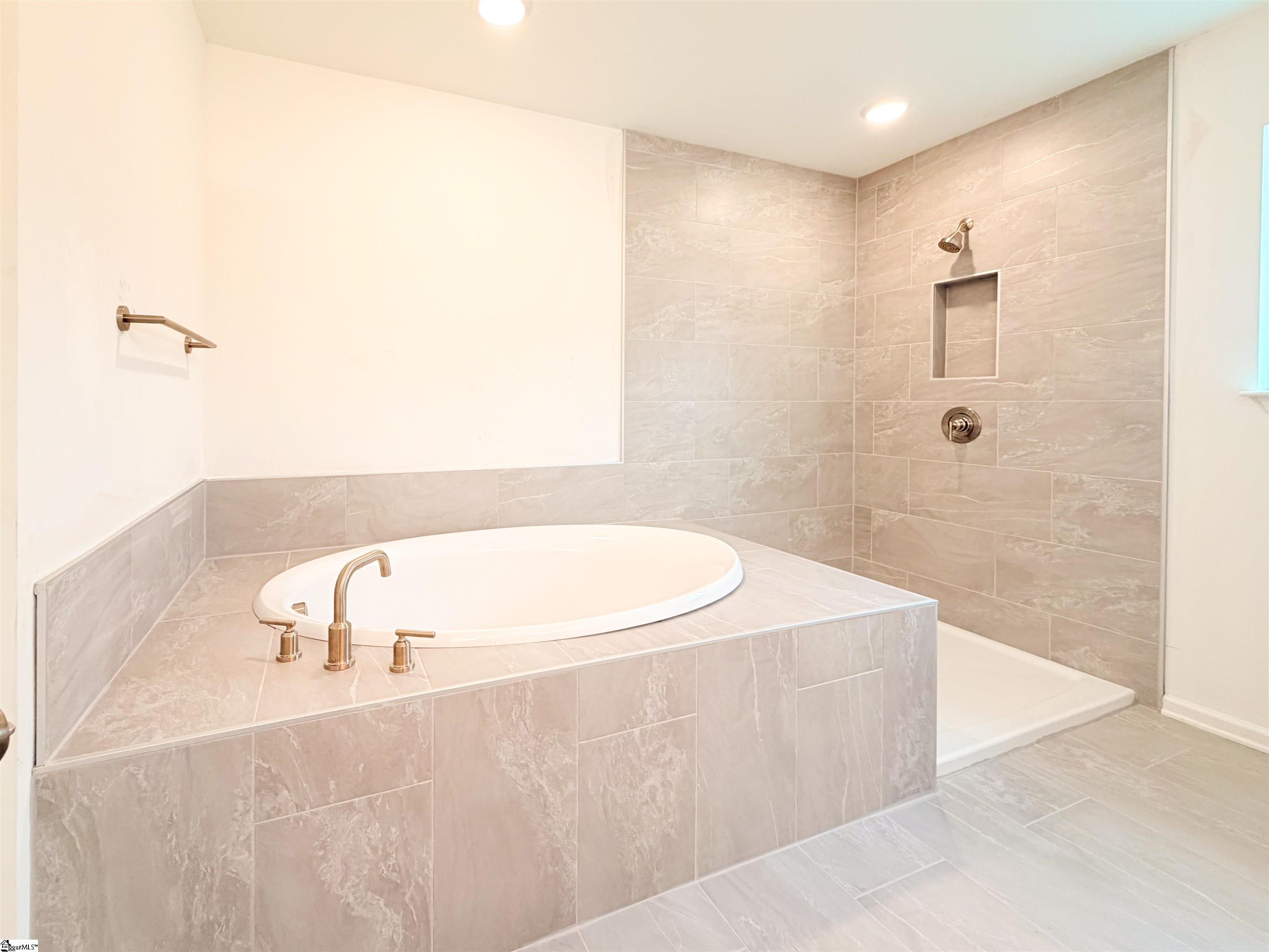 613 Bluestem Circle Property Photo 17