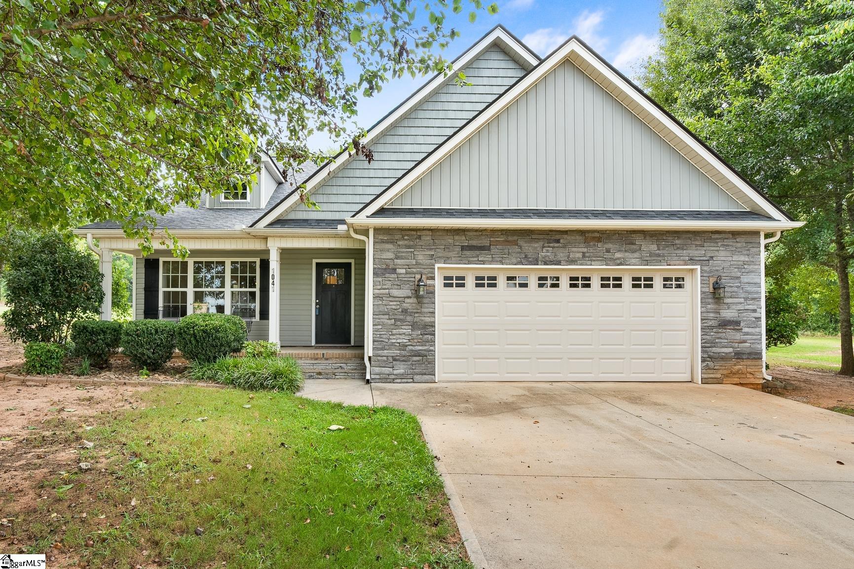 1041 Stoneham Circle