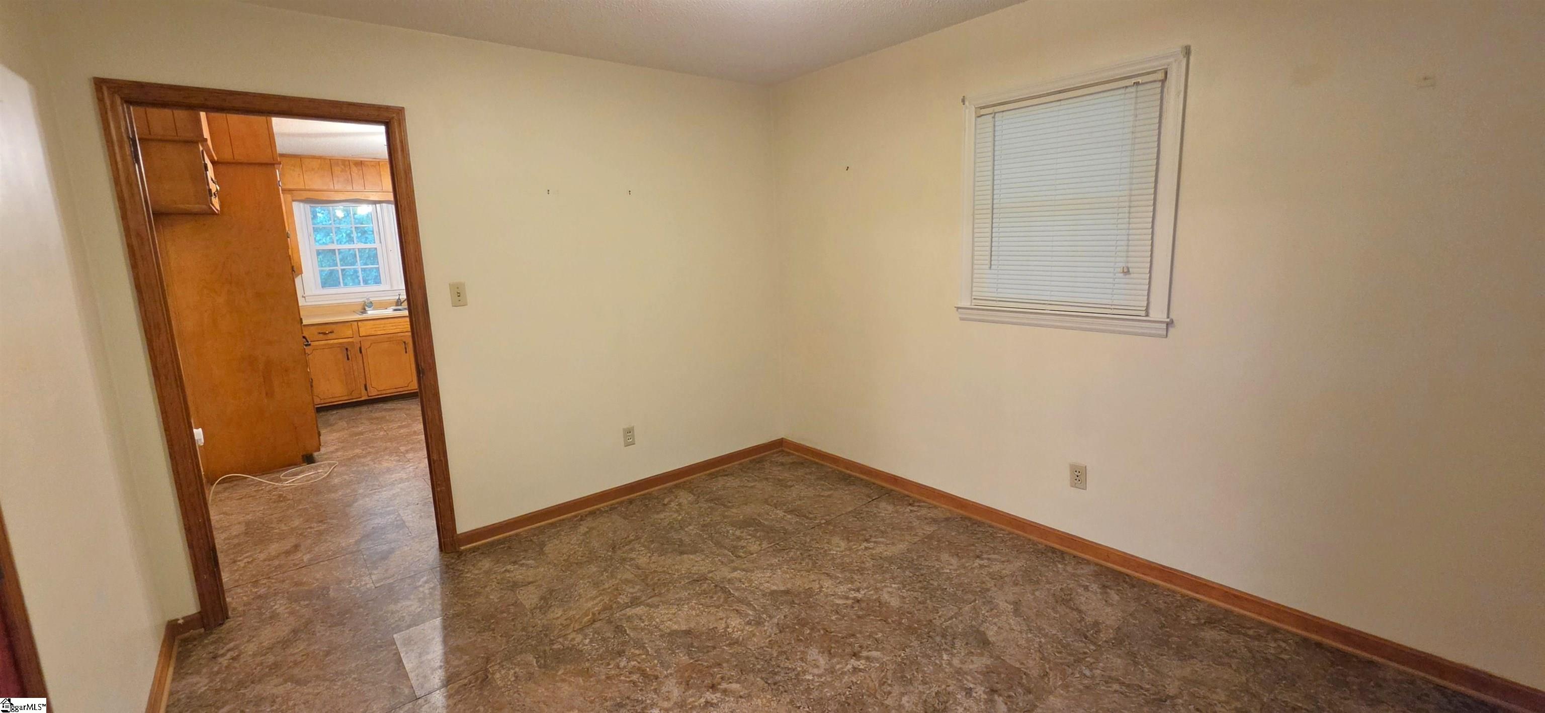 180 Edgewood Drive Property Photo 8