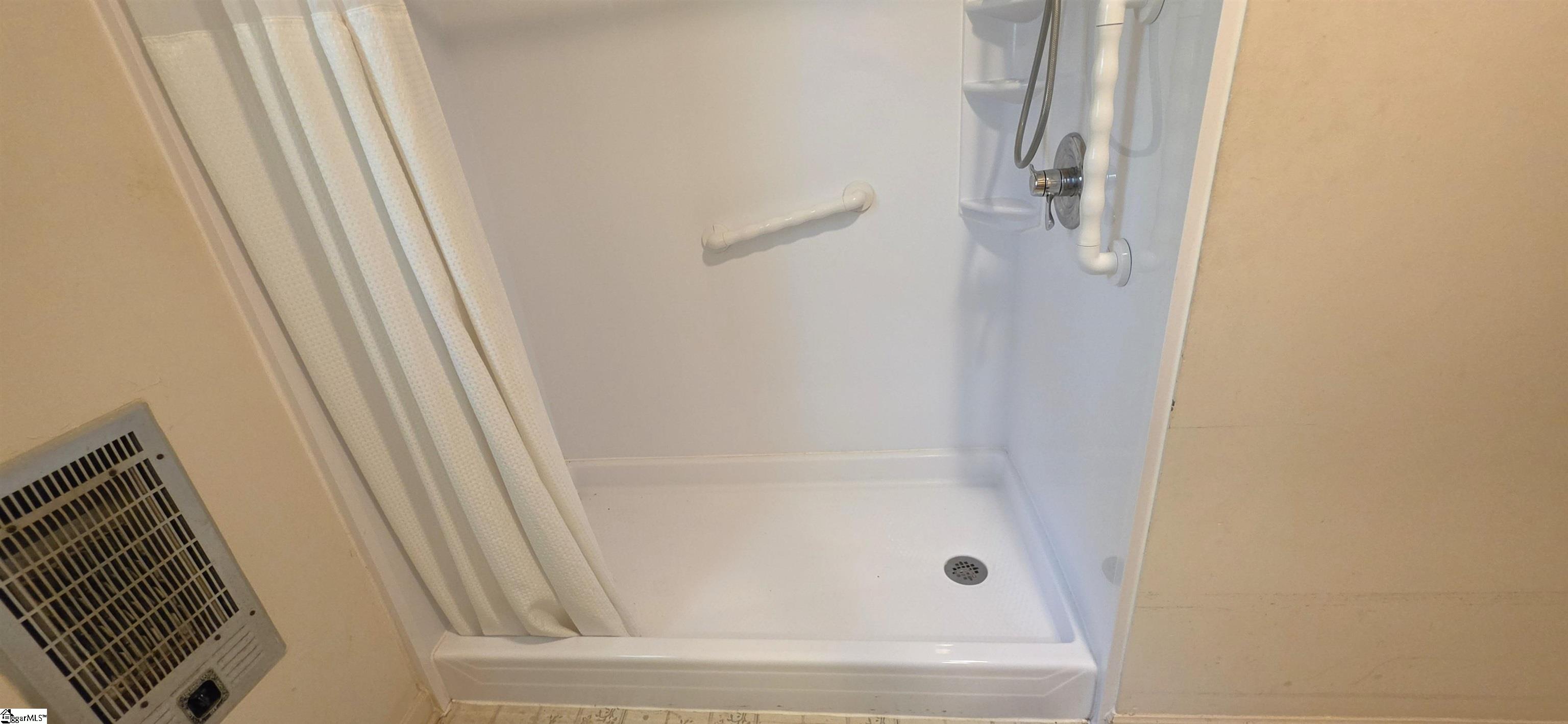 180 Edgewood Drive Property Photo 16