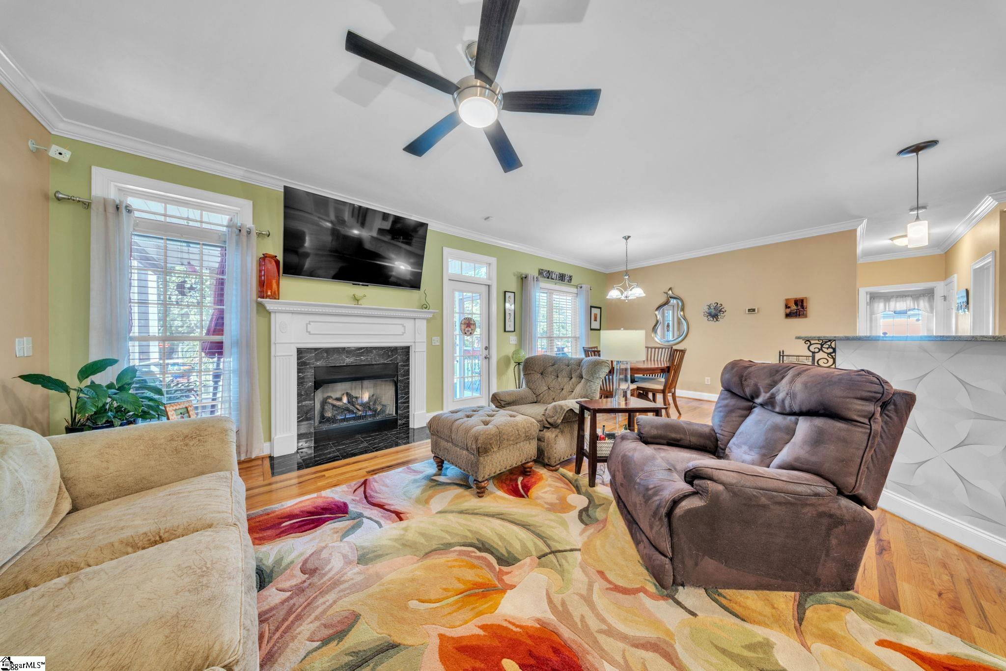 1597978 Property Photo 4