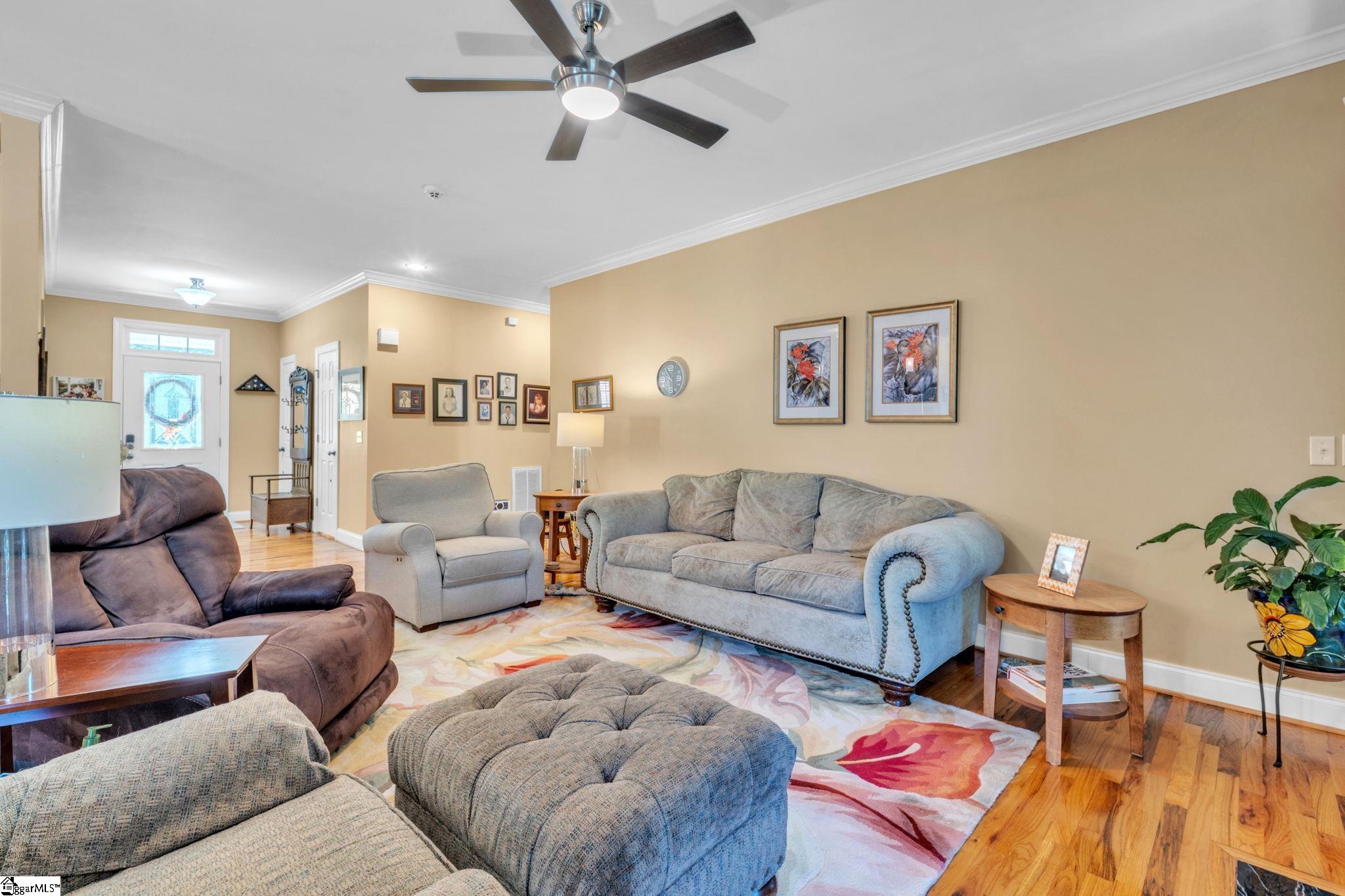 1597978 Property Photo 6