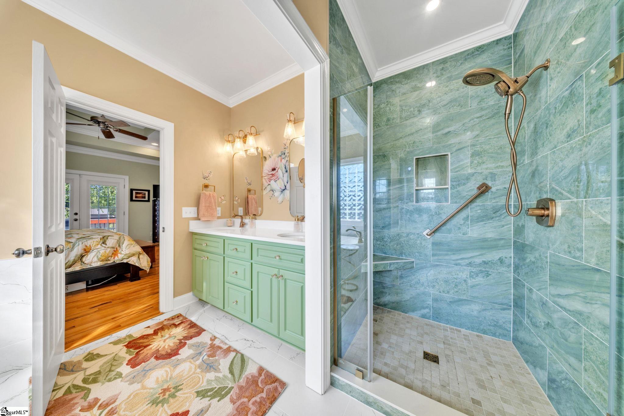 1597978 Property Photo 19