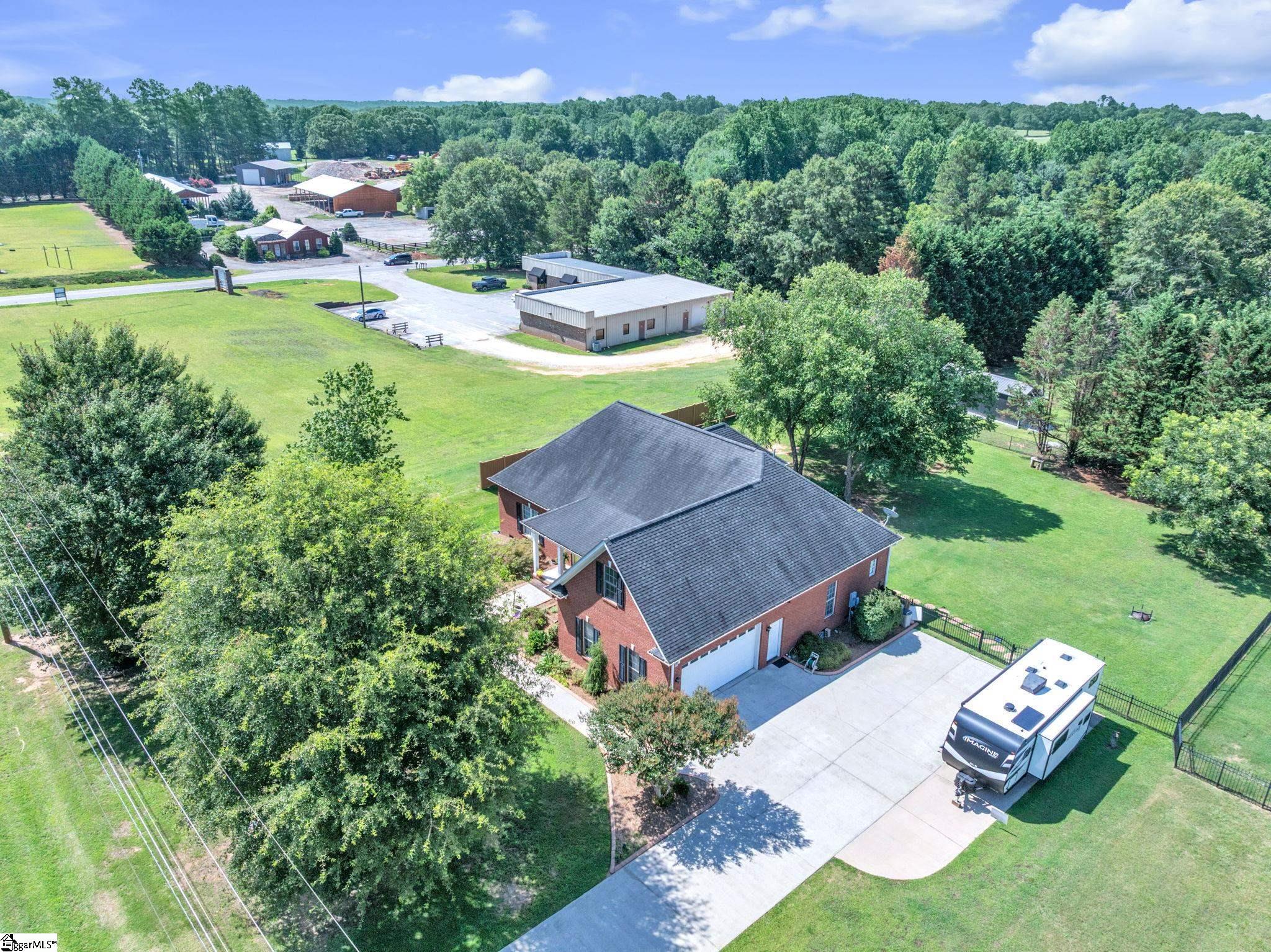 1597978 Property Photo 38