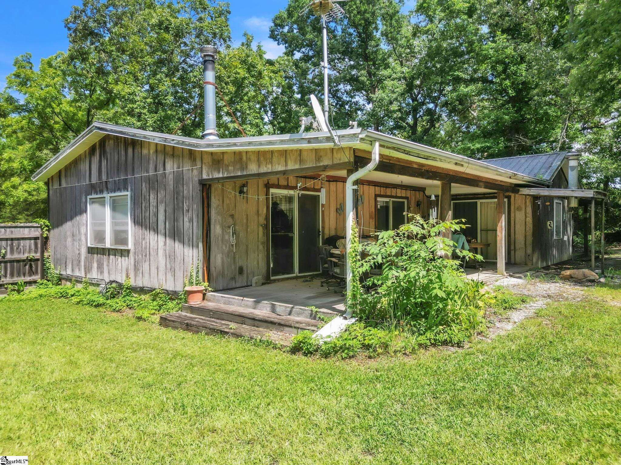 934 Rocky Ridge Road Property Photo 2