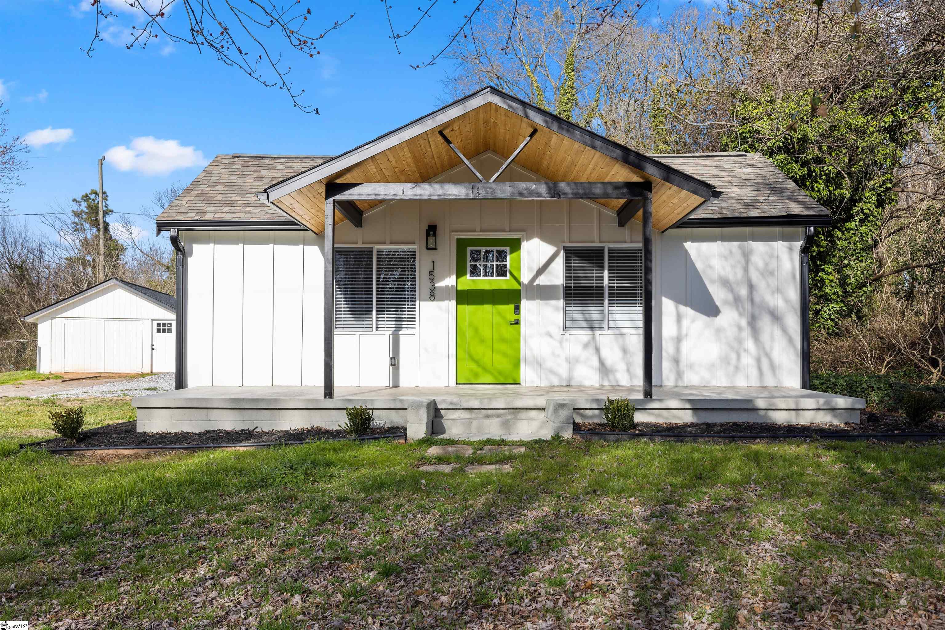 1538 Farley Avenue Property Photo 1
