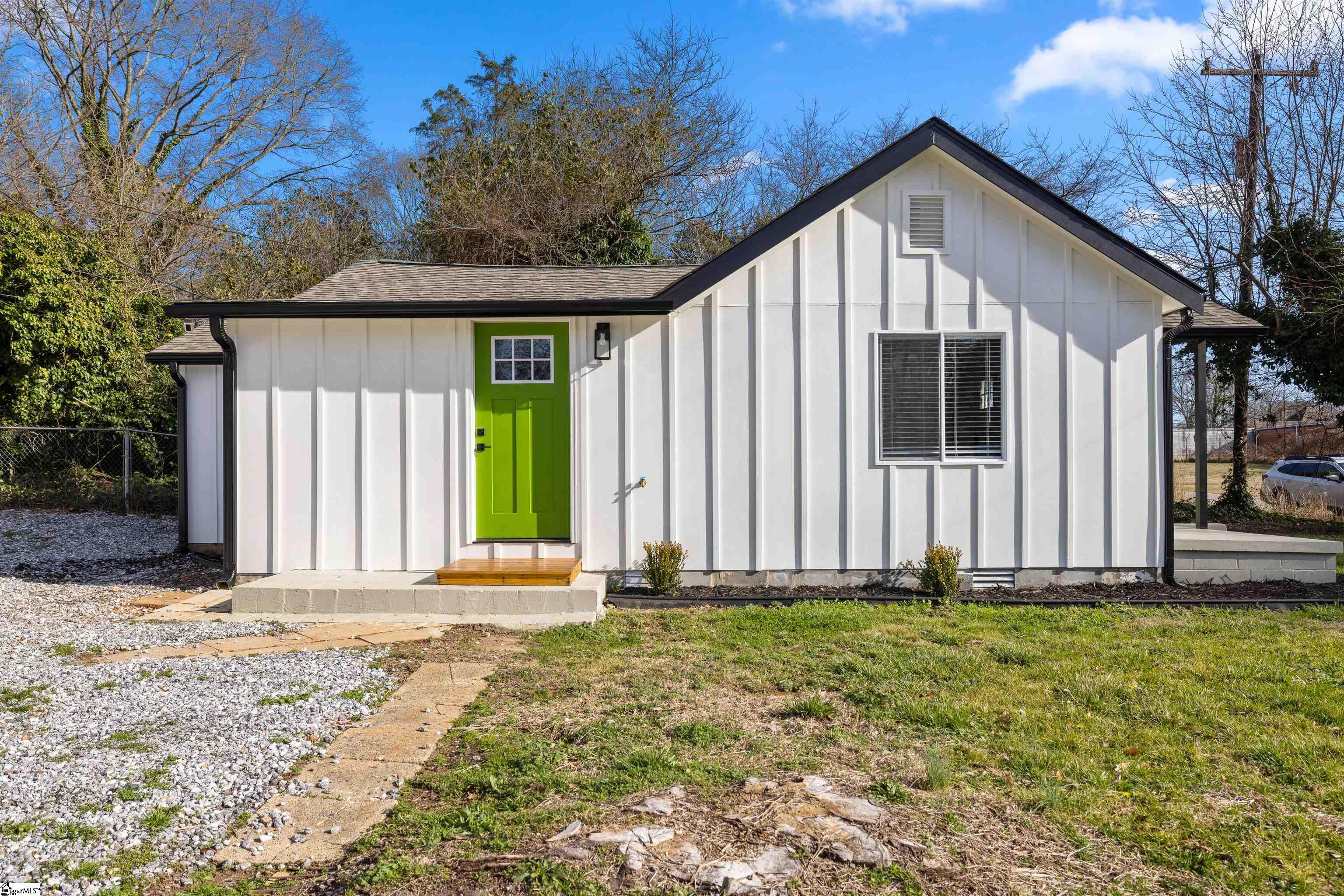 1538 Farley Avenue Property Photo 3