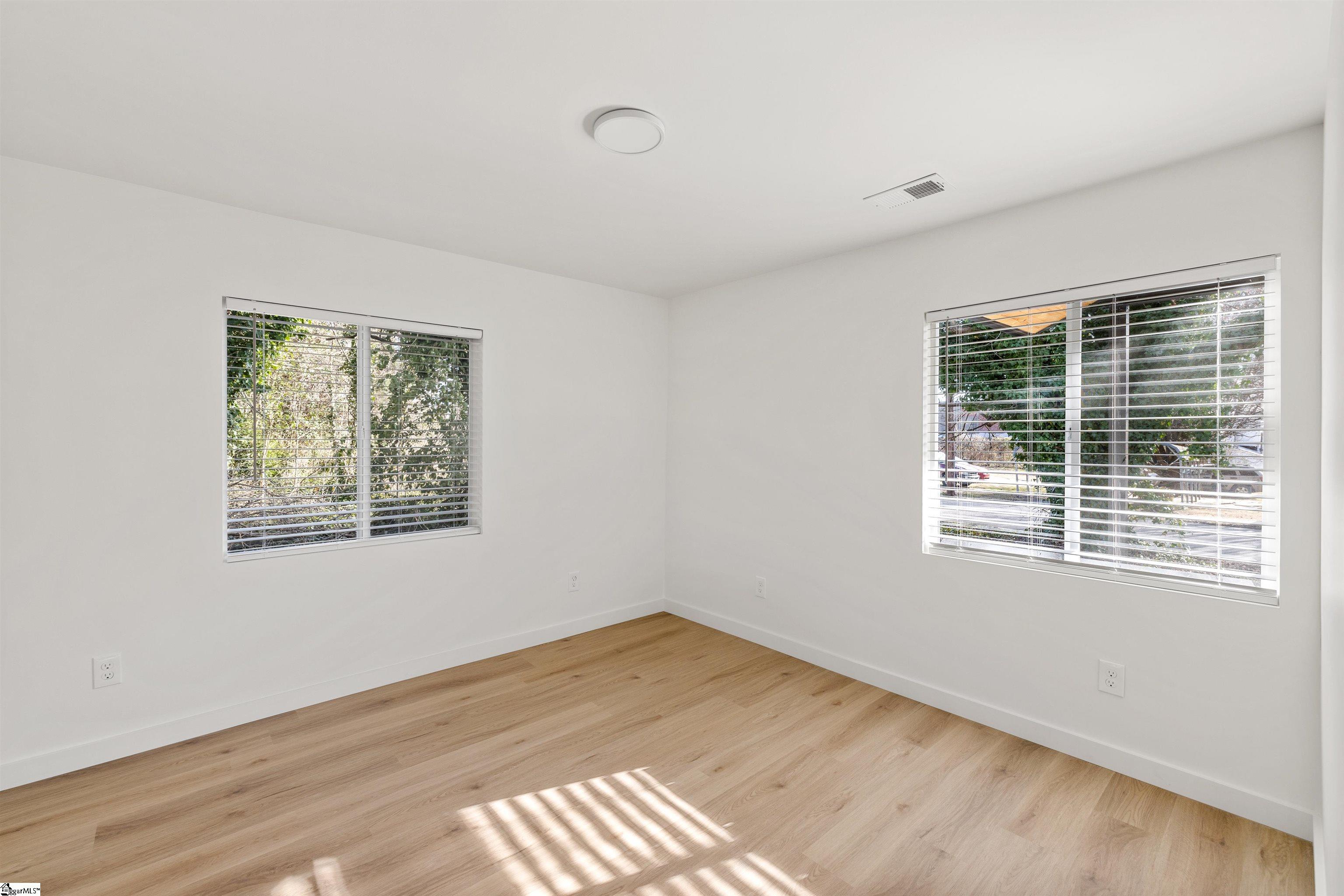 1538 Farley Avenue Property Photo 10