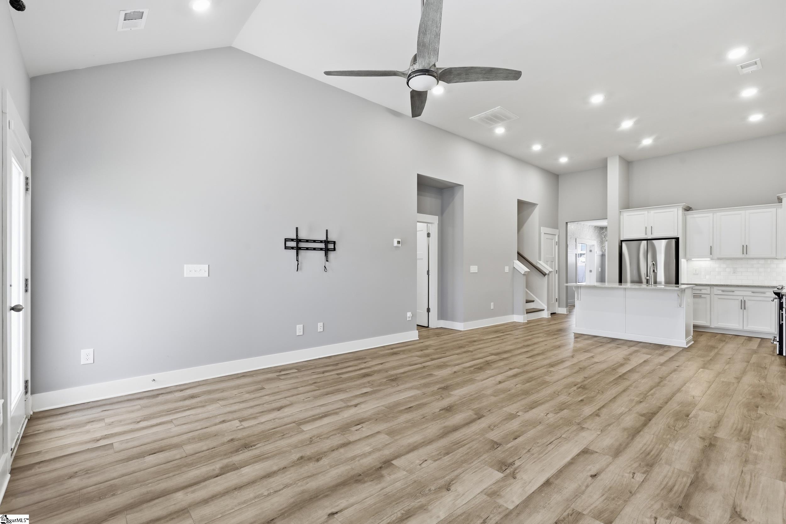 217 Woodhouse Way Property Photo 6