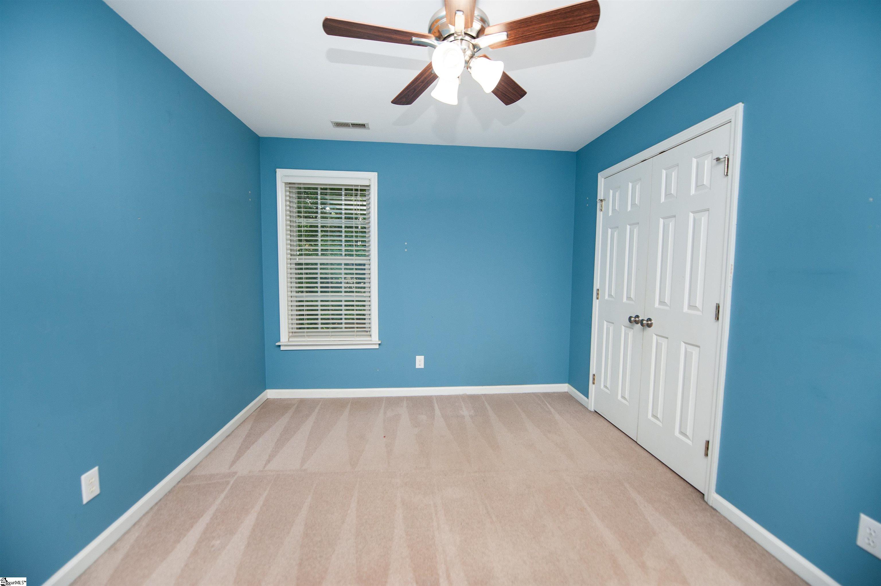 196 Timberleaf Drive Property Photo 24